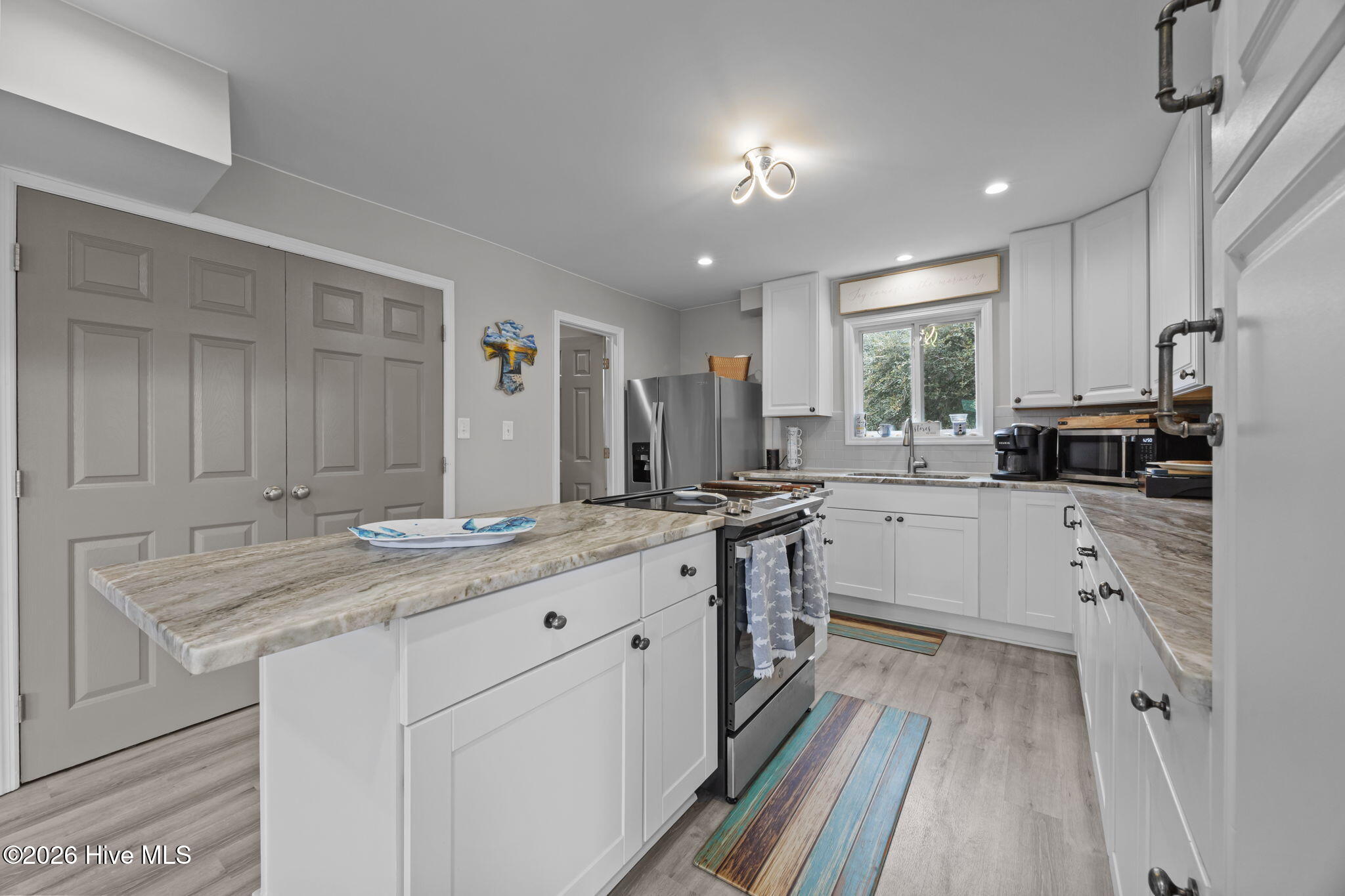 100551213 | Photo 11