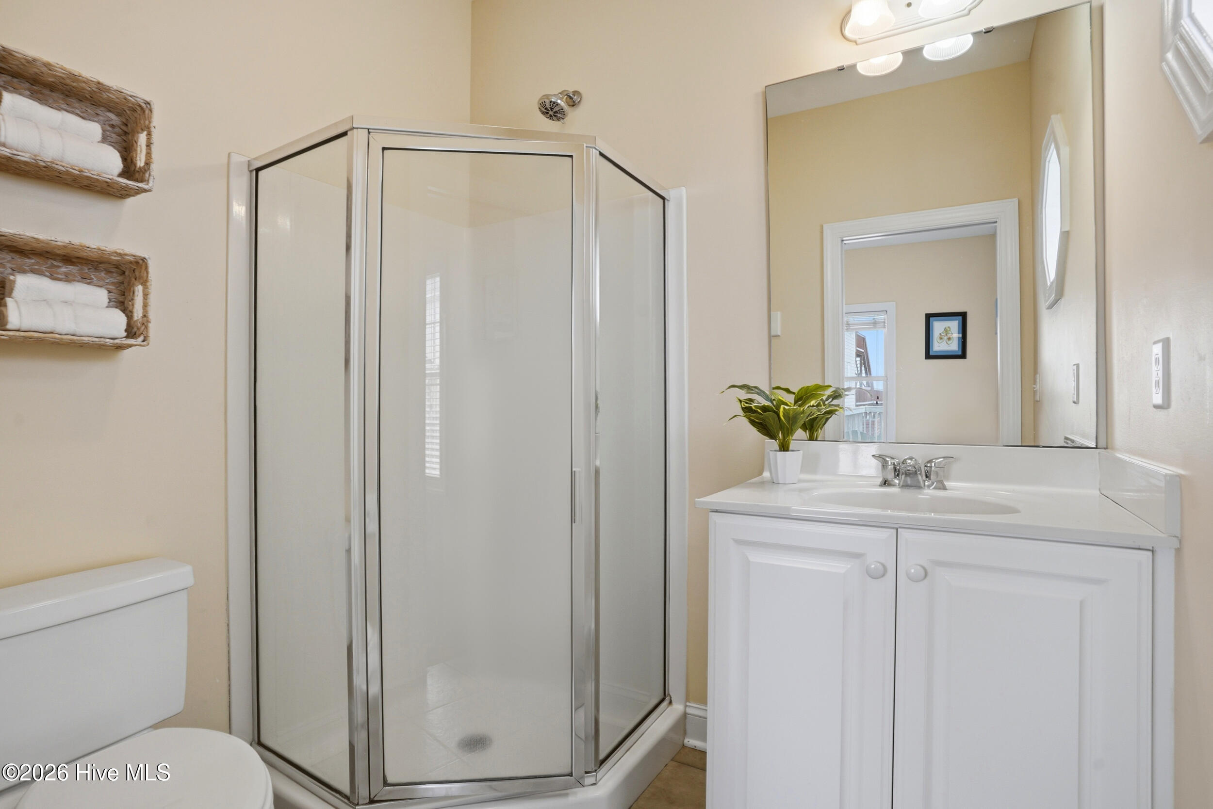 100566063 | Photo 29