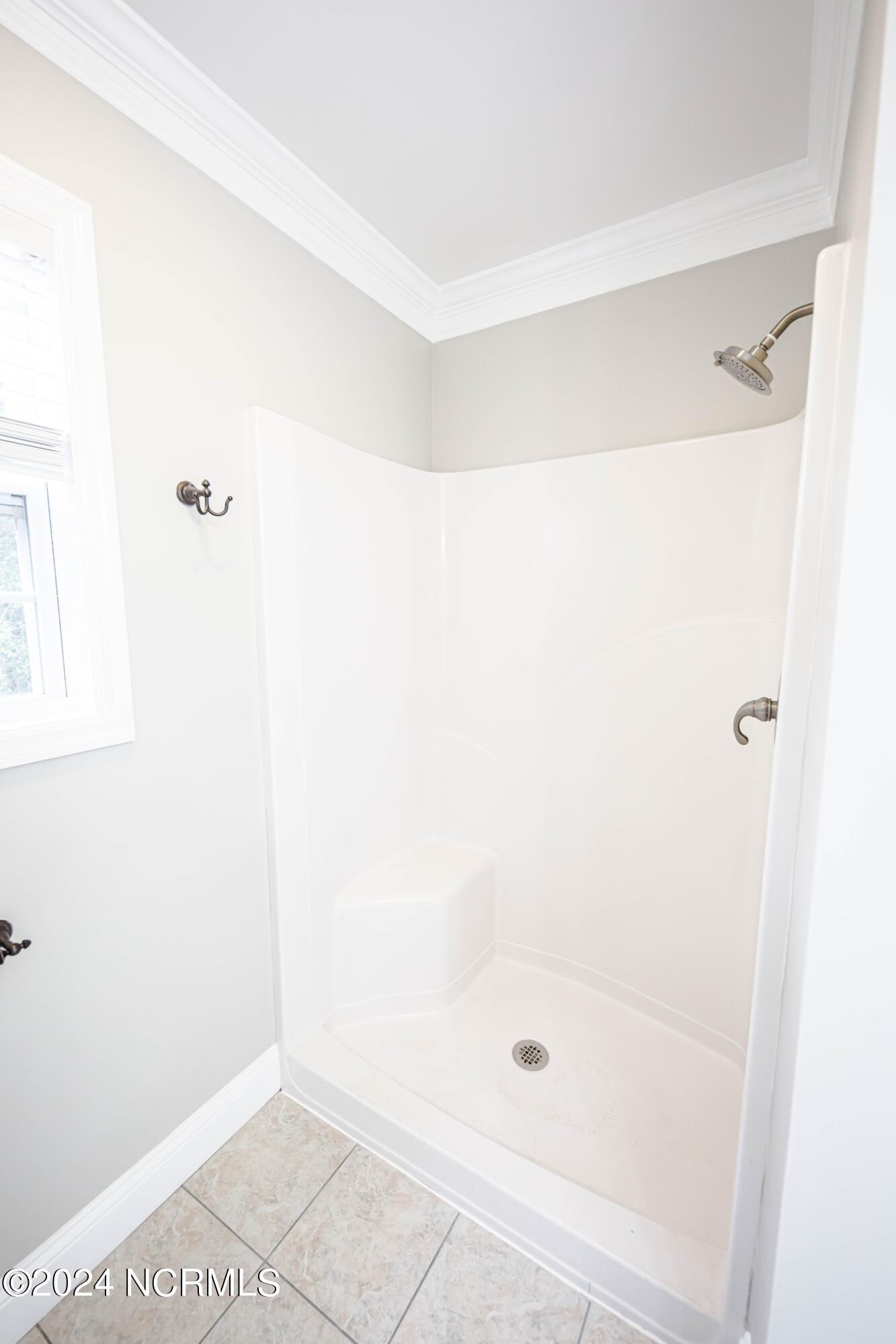 100566053 | Photo 35