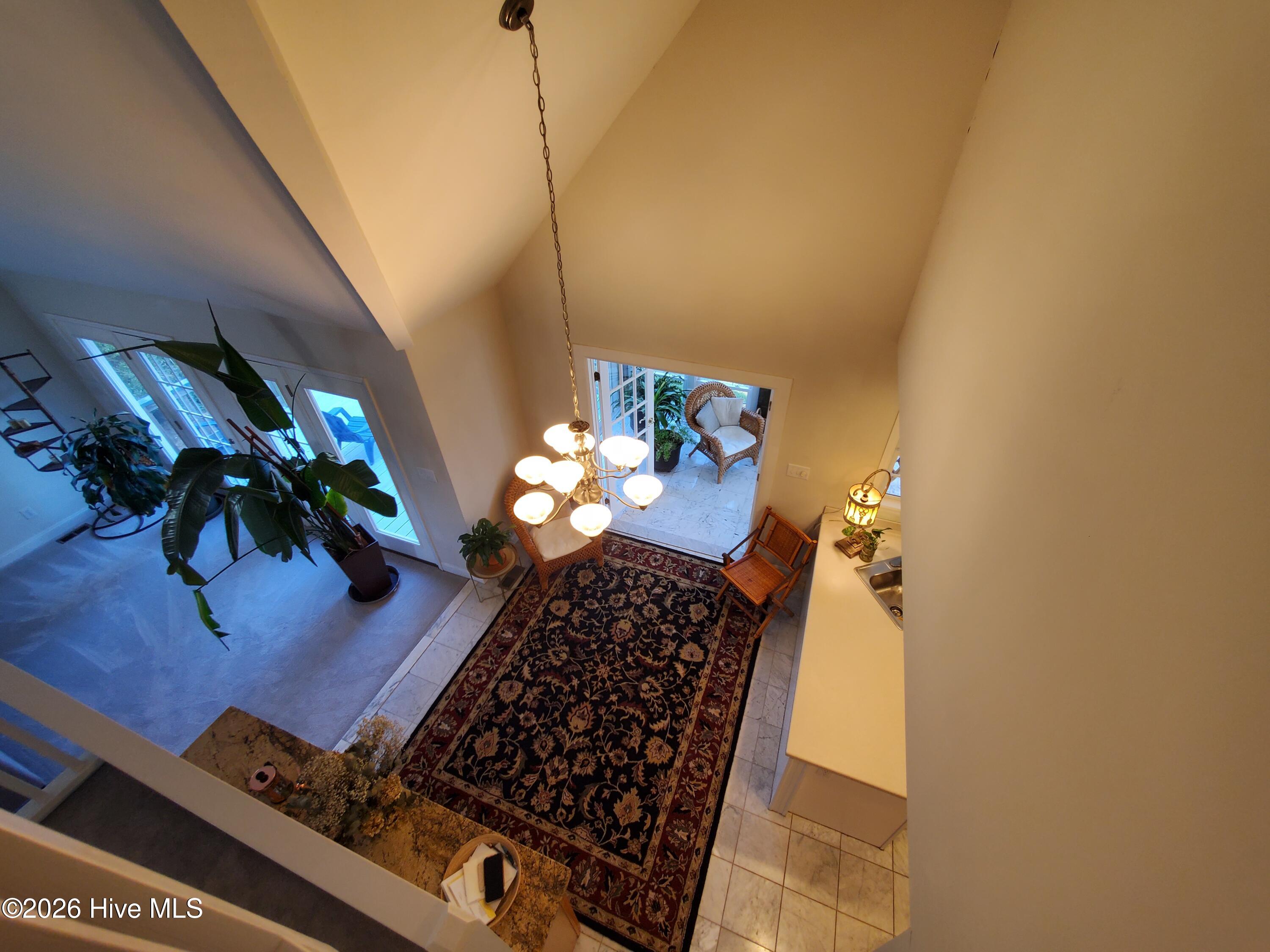 100560491 | Photo 49