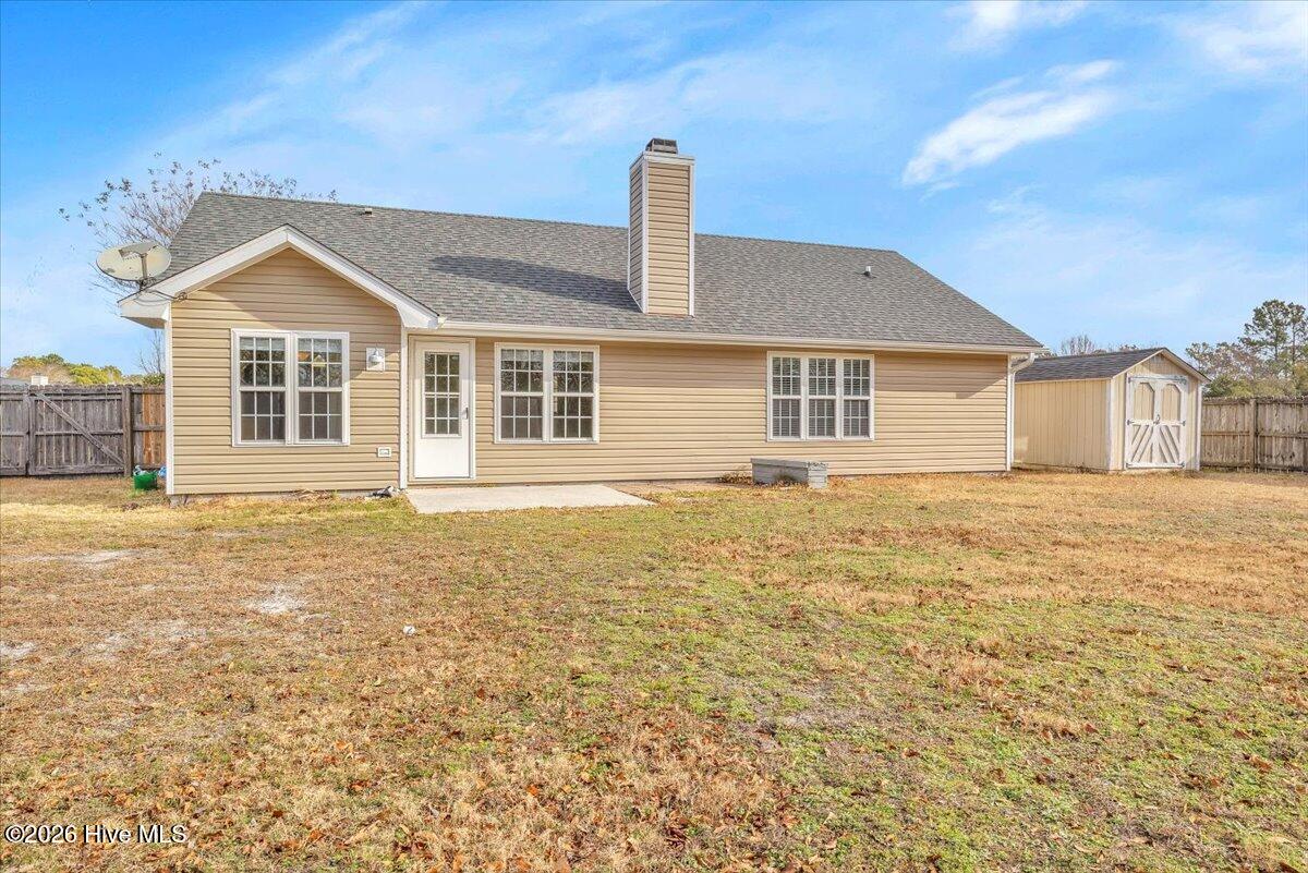 100547444 | Photo 25