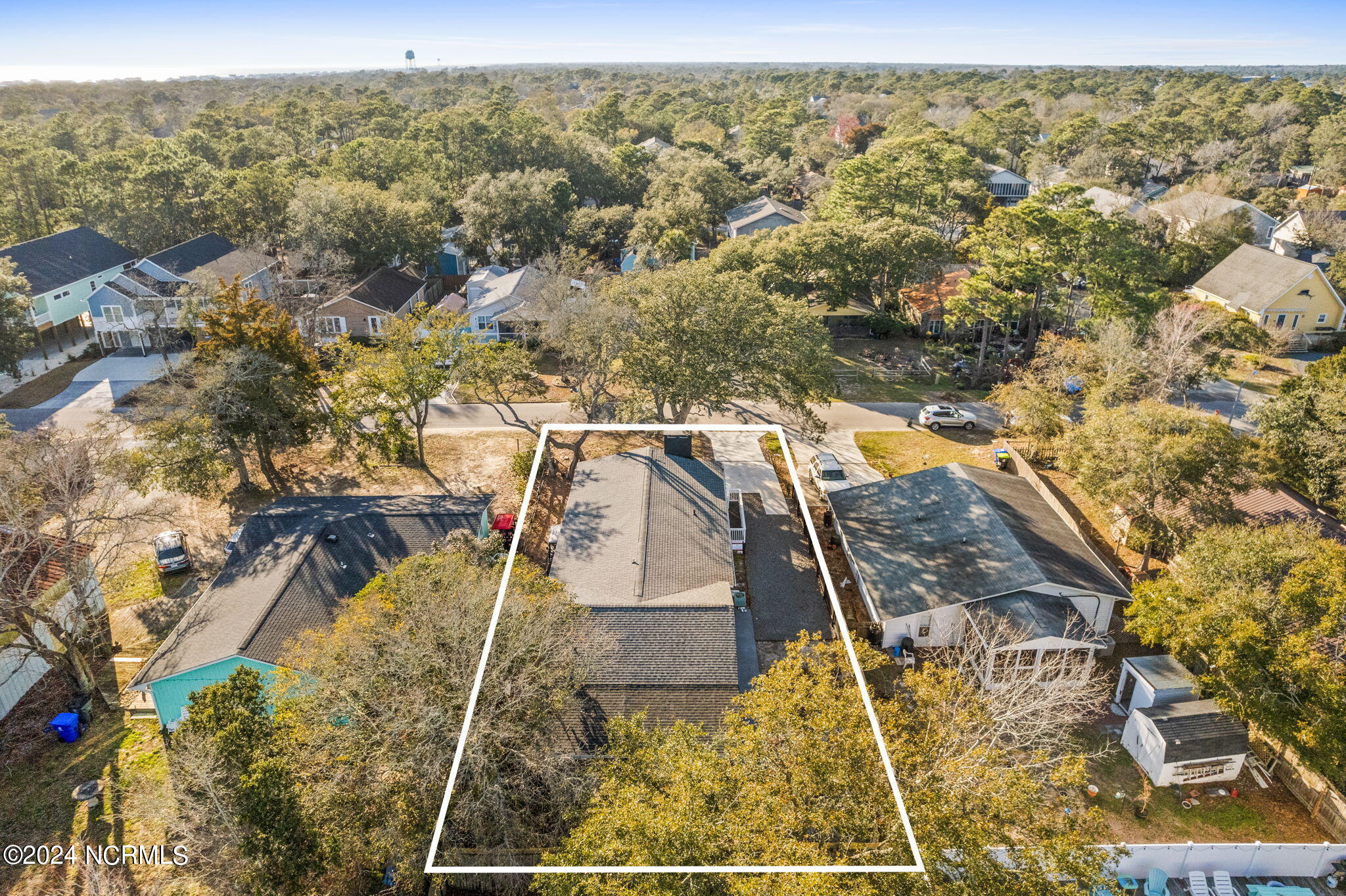 100566764 | Photo 44