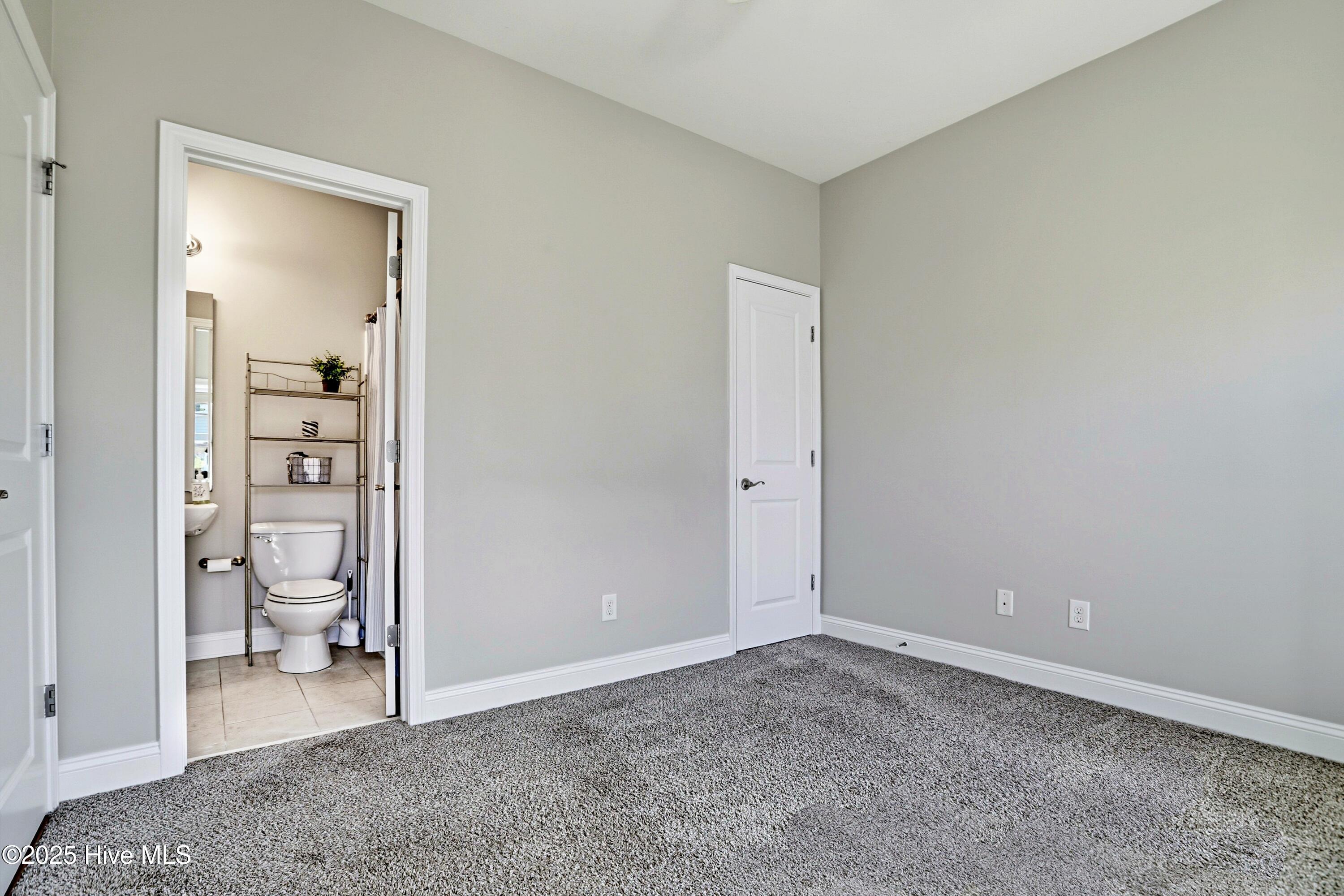 100539974 | Photo 30