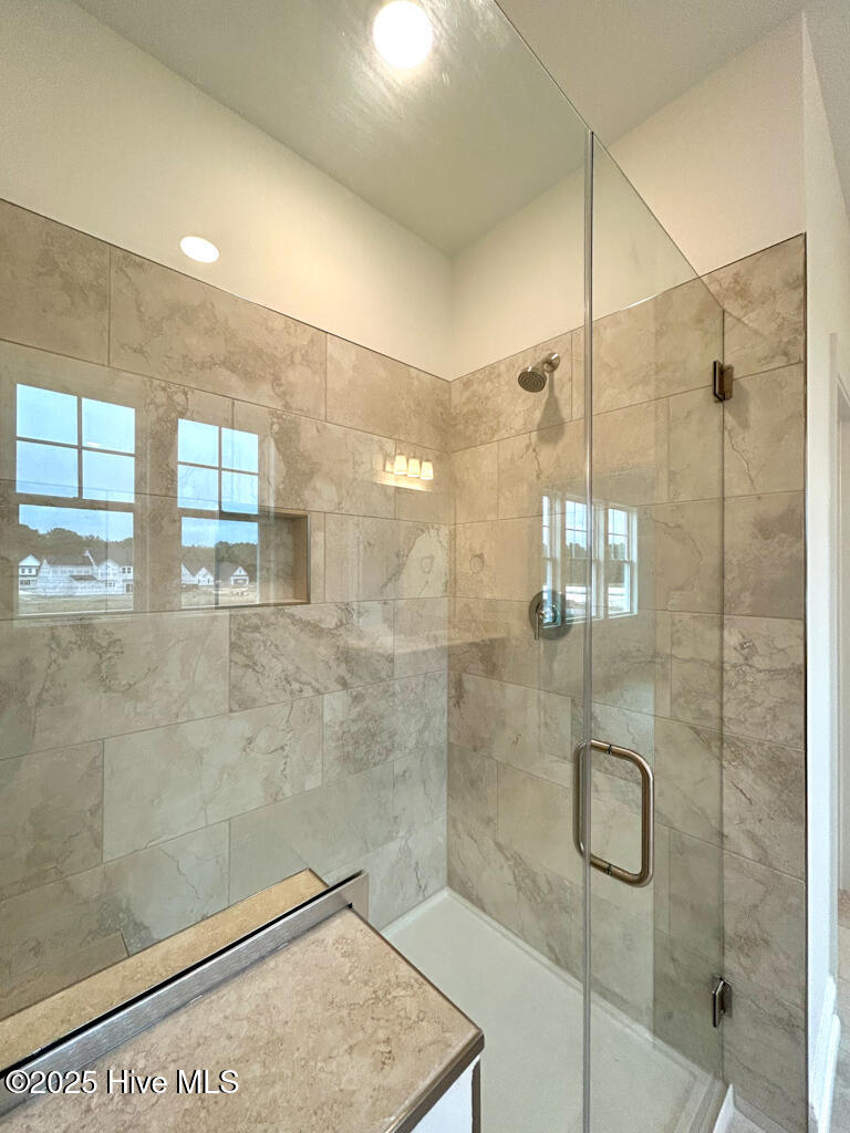 100510036 | Photo 65