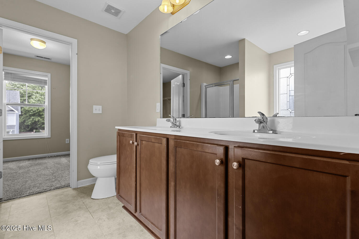 100506336 | Photo 22