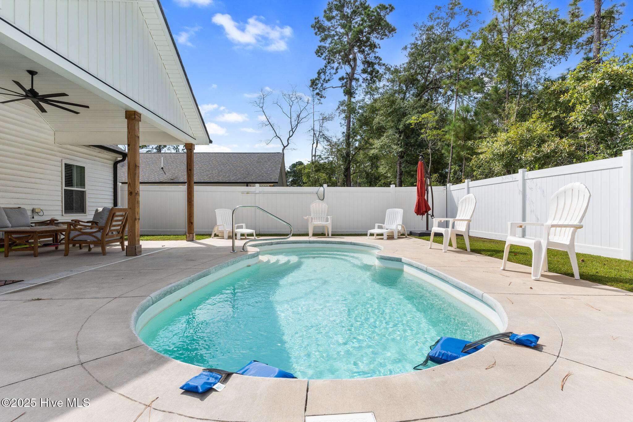 100533110 | Photo 31