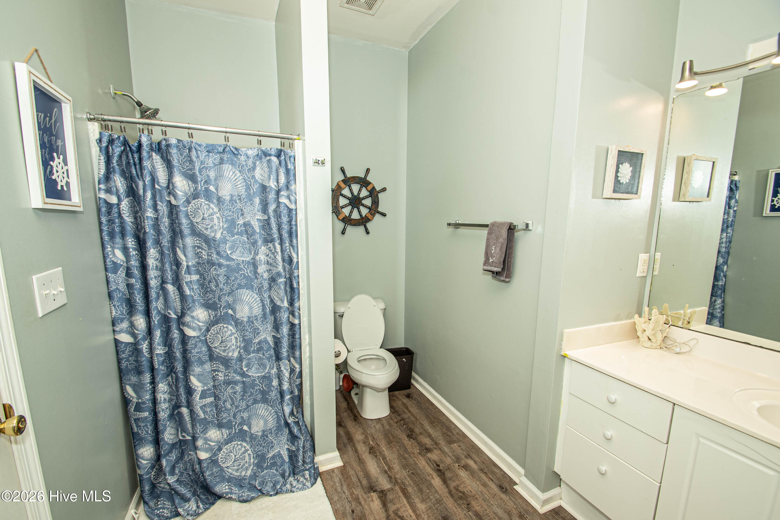 100559341 | Photo 28