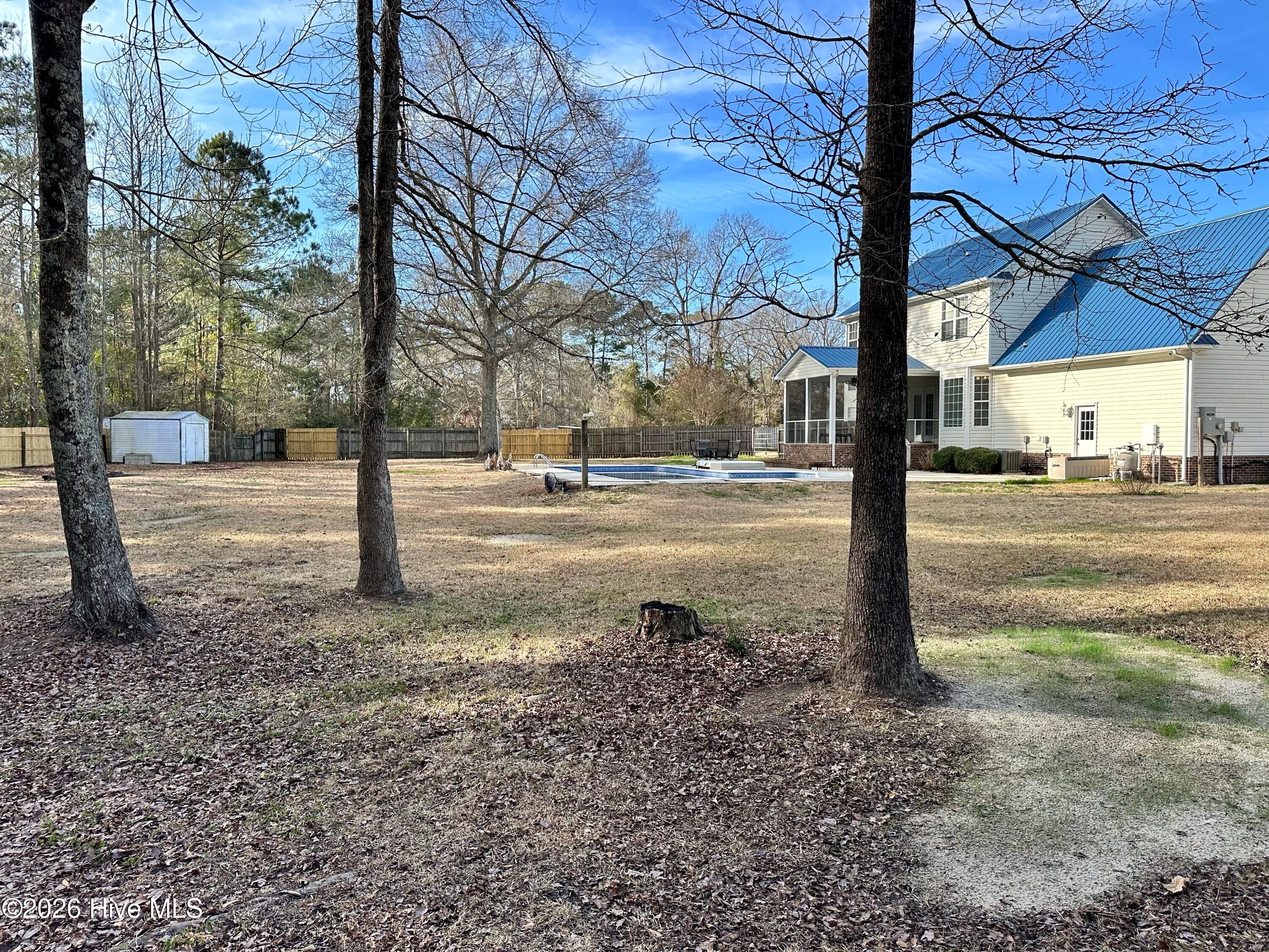 100551305 | Photo 47