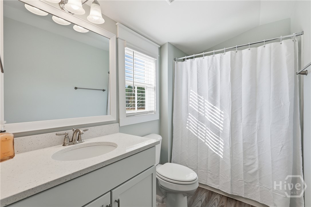 Guest bathroom upstairs