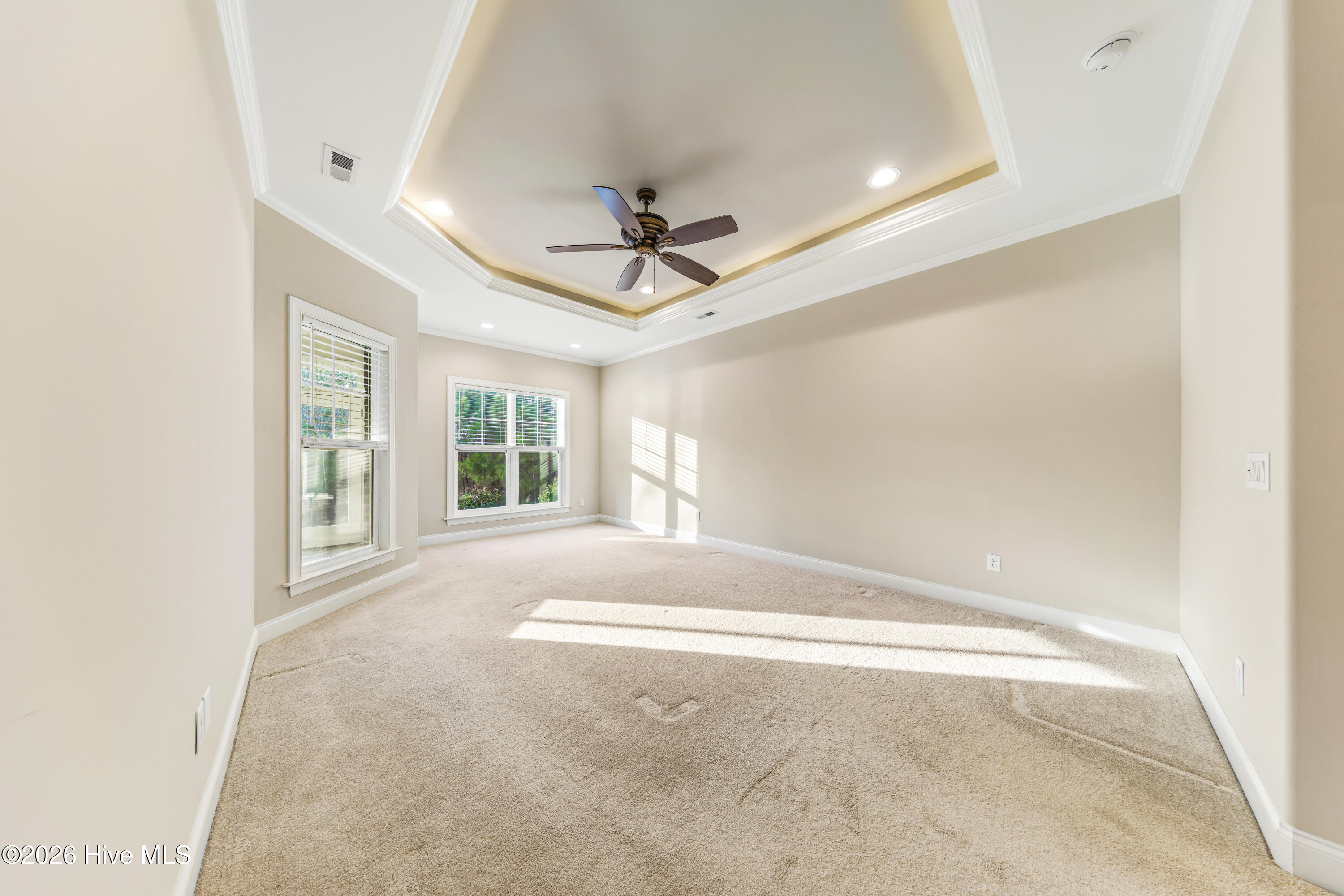 100536175 | Photo 22