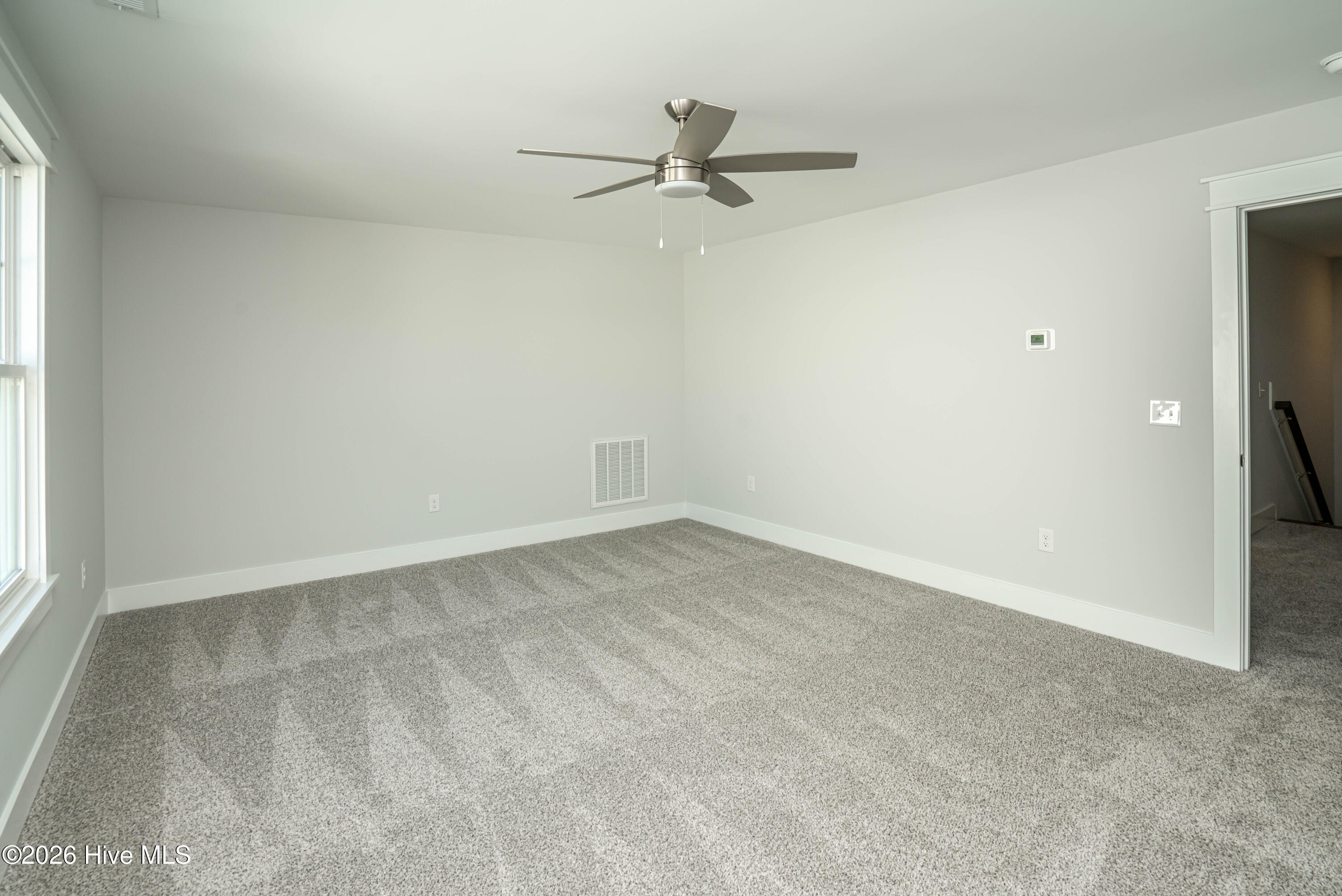 100553320 | Photo 41