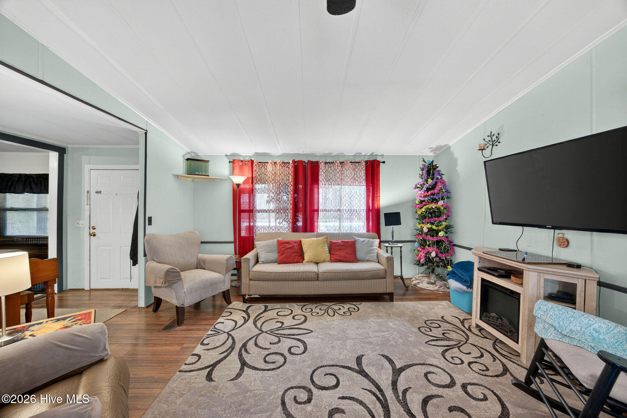 100566333 | Photo 18