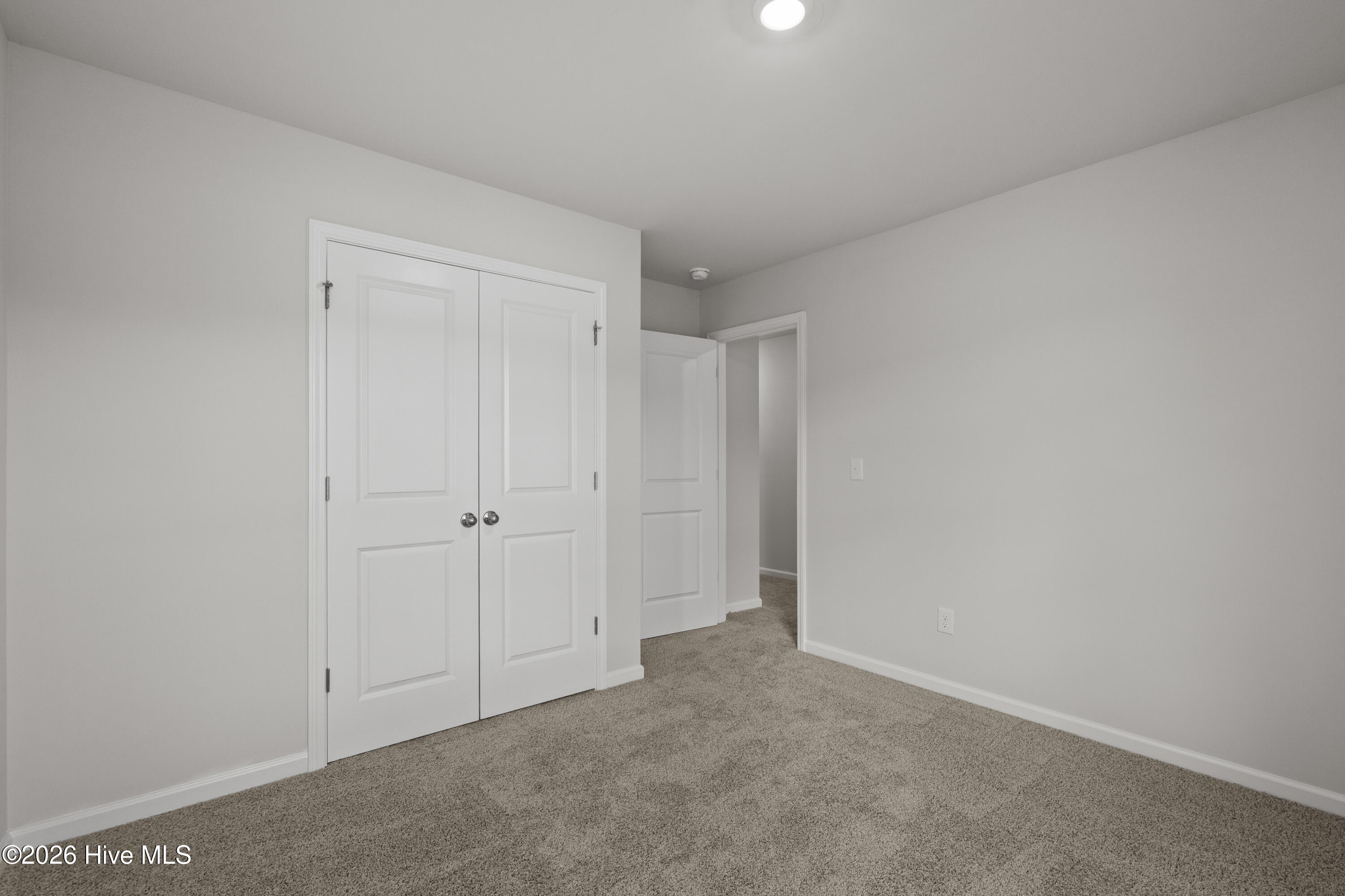 100554673 | Photo 29