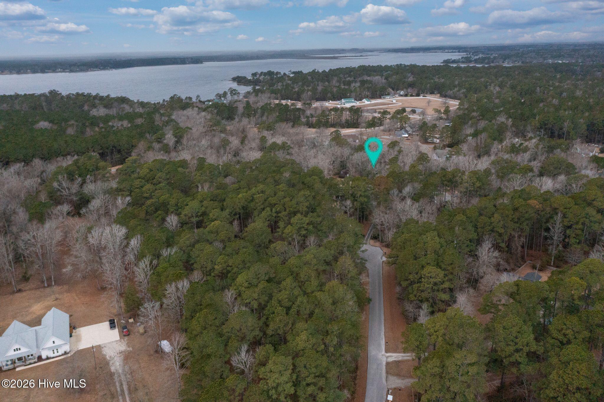 100556327 | Photo 60