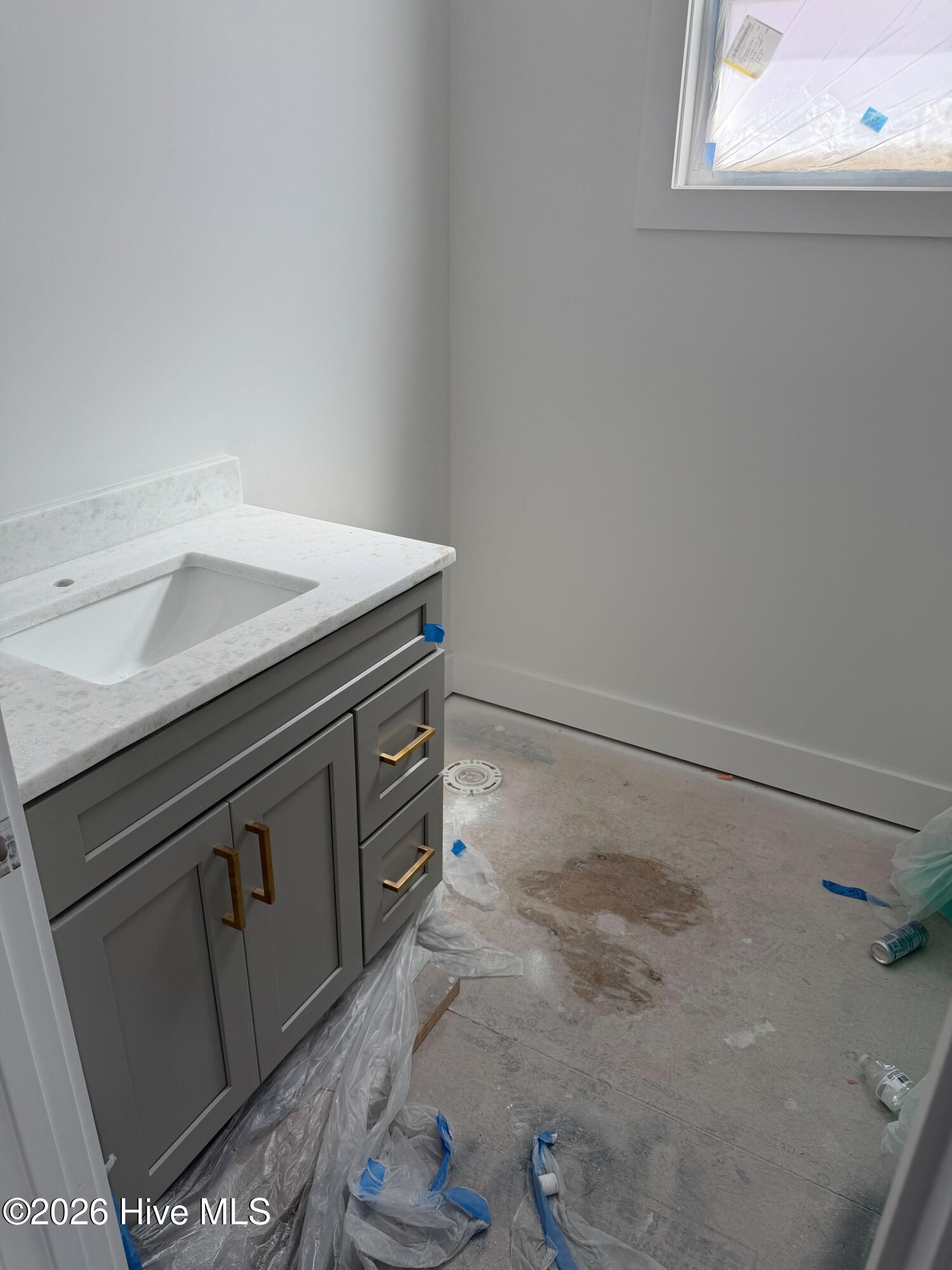 100565191 | Photo 15