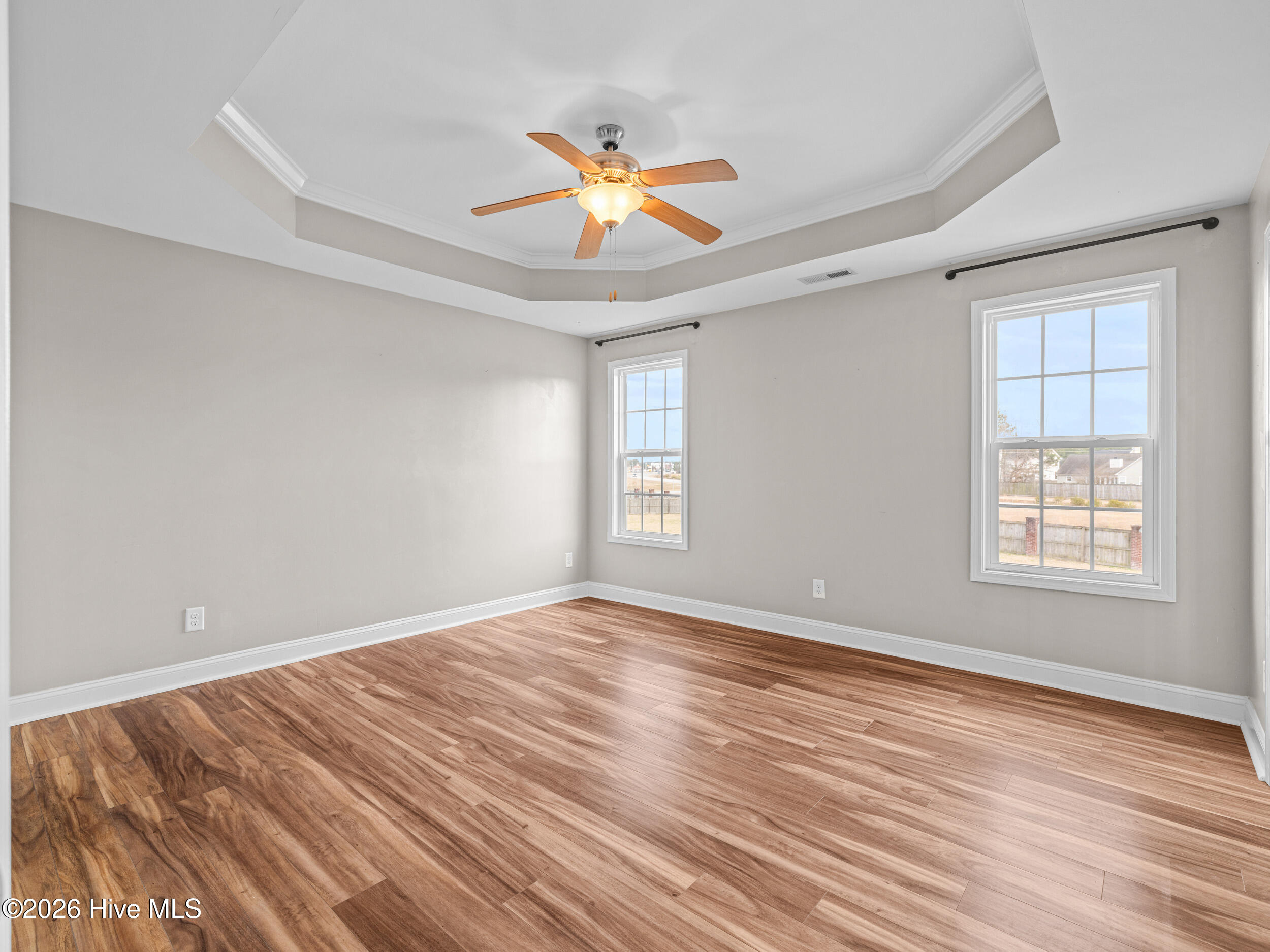 100547442 | Photo 27