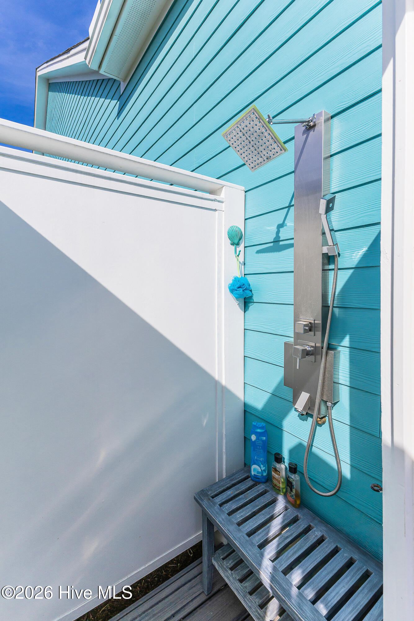 100566164 | Photo 32