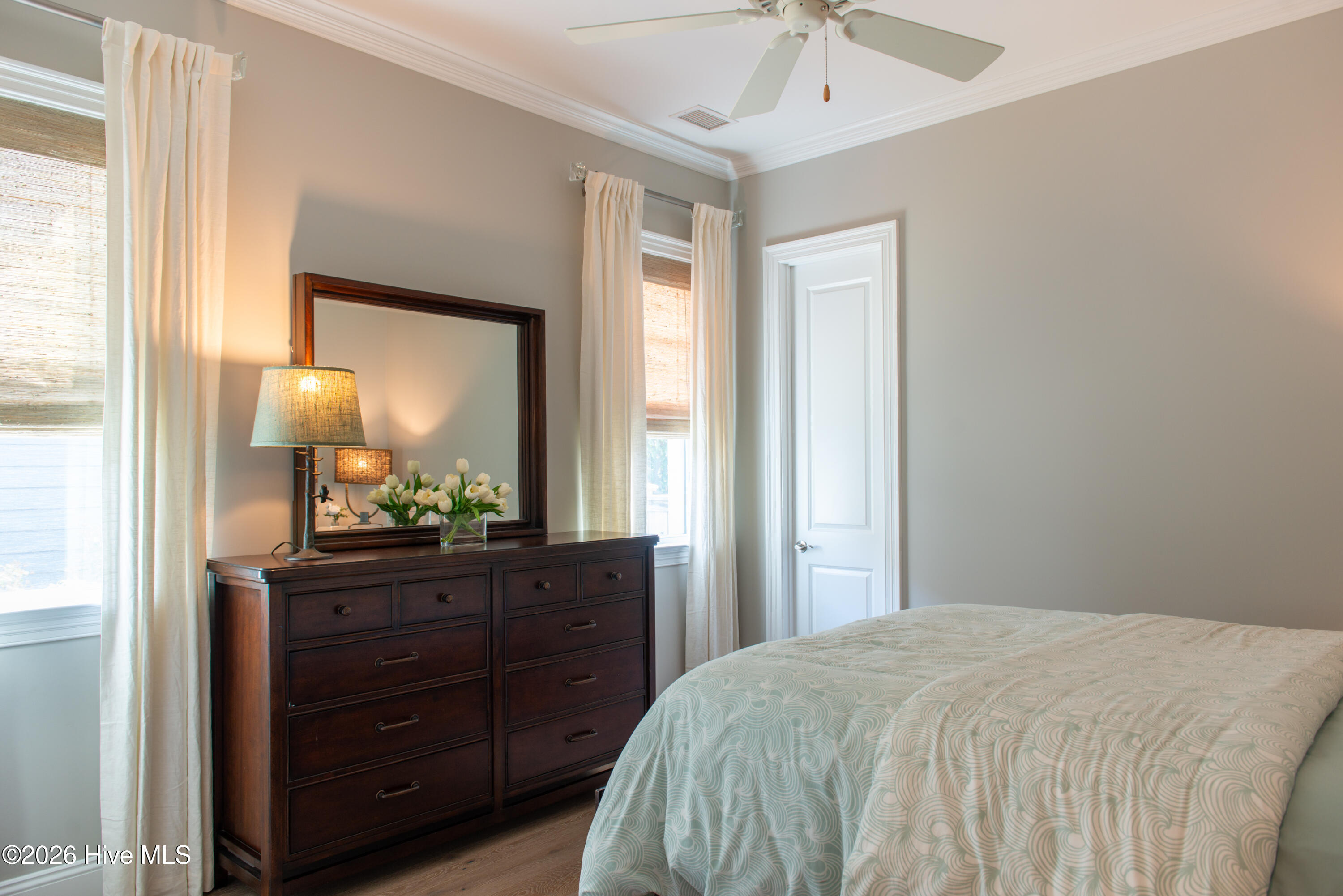 100560299 | Photo 56