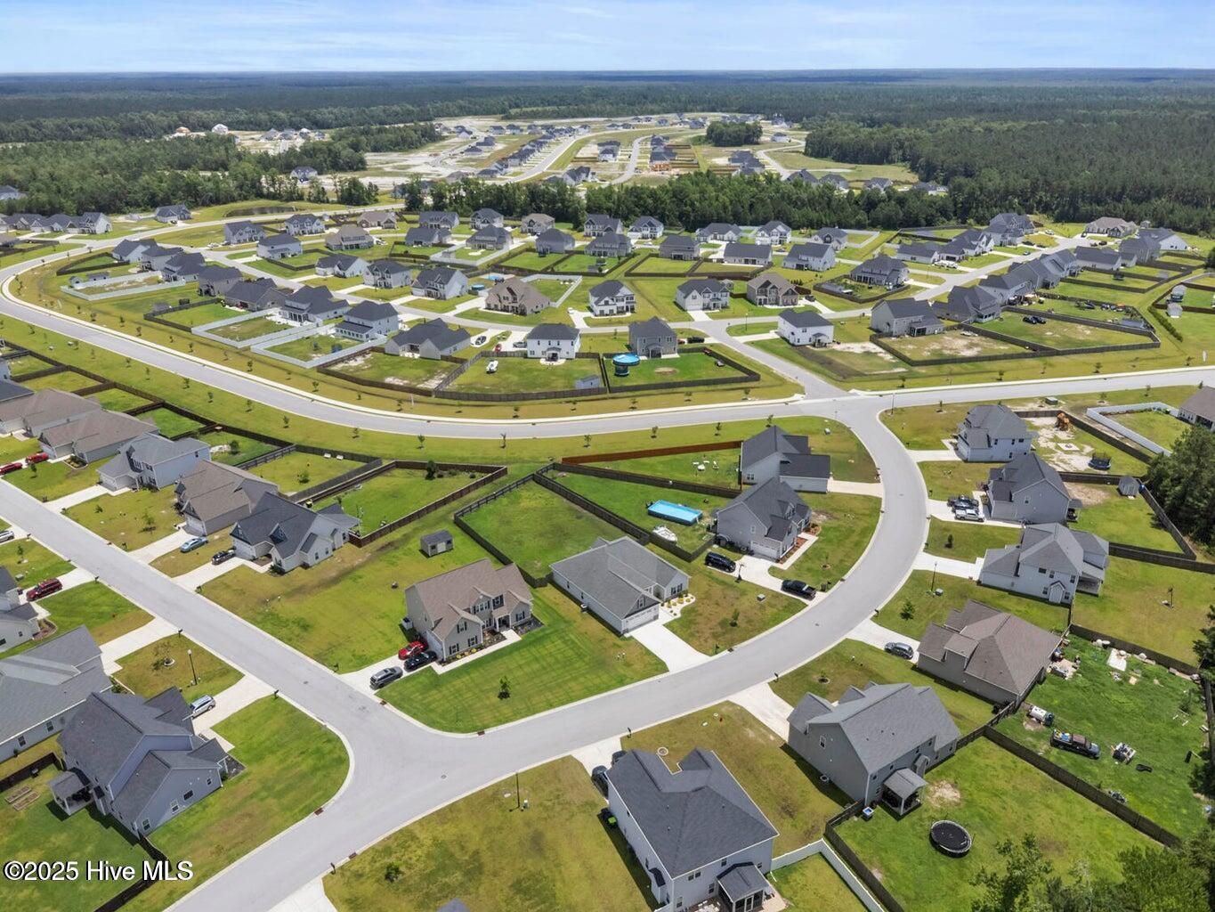 100545840 | Photo 34