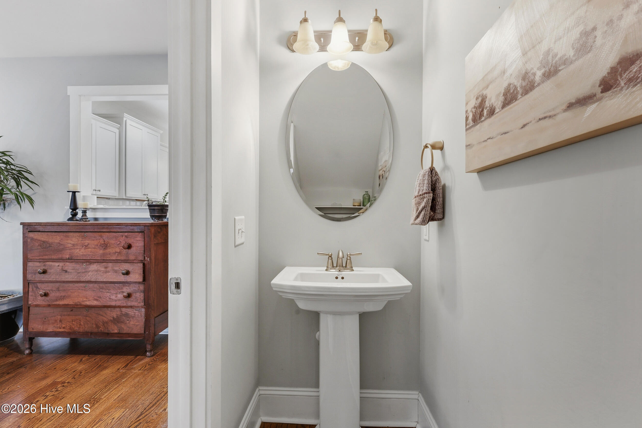 100554084 | Photo 24