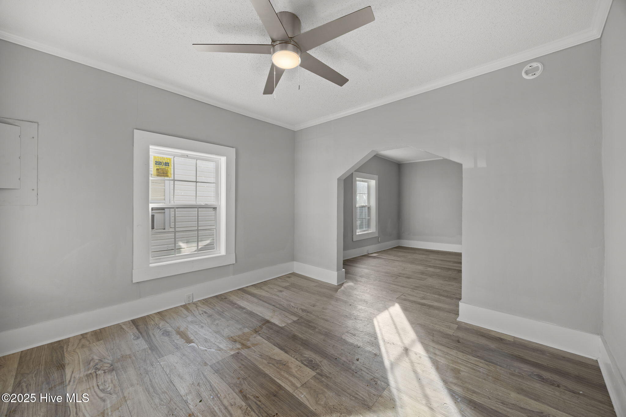 100545676 | Photo 14