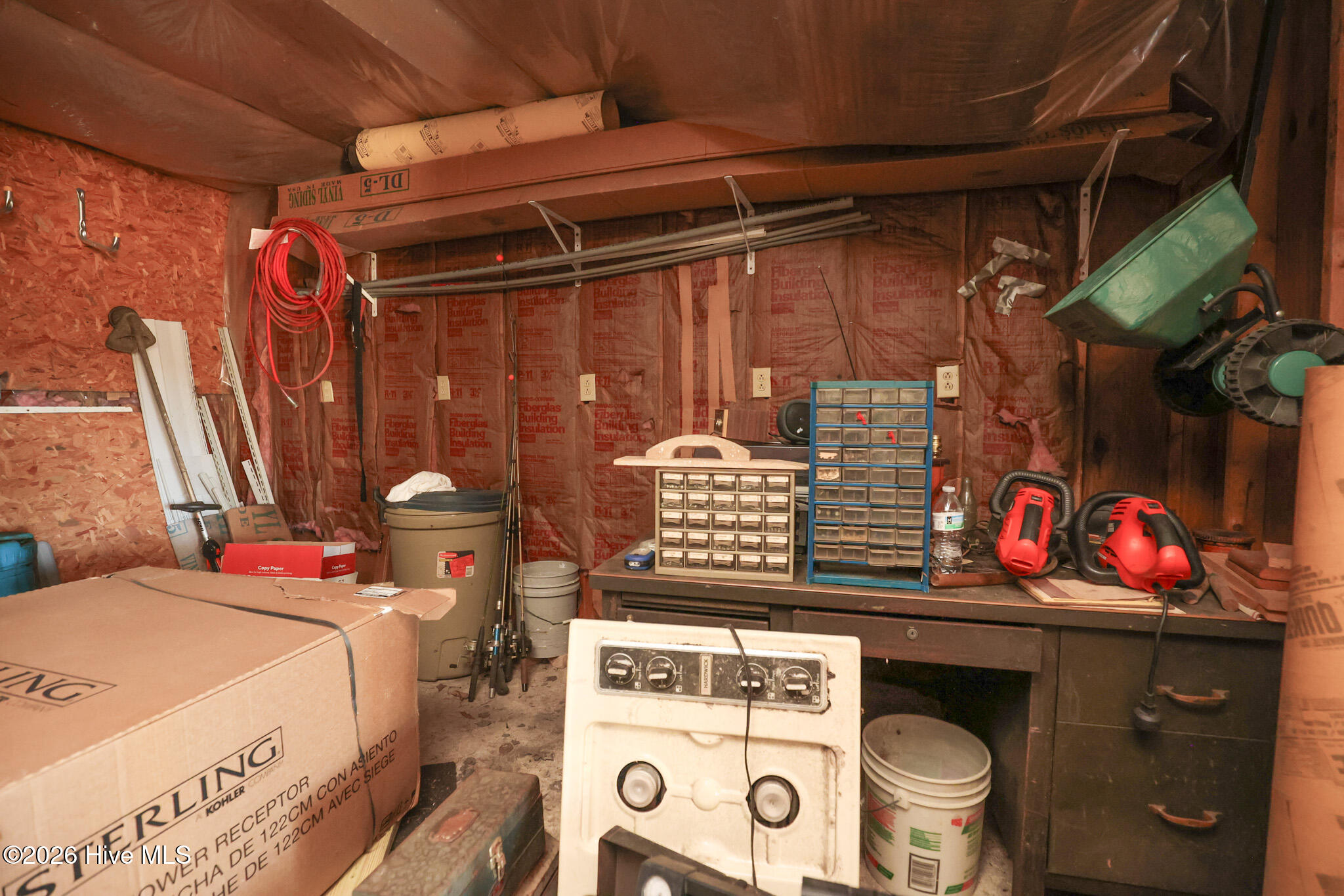 100550482 | Photo 51