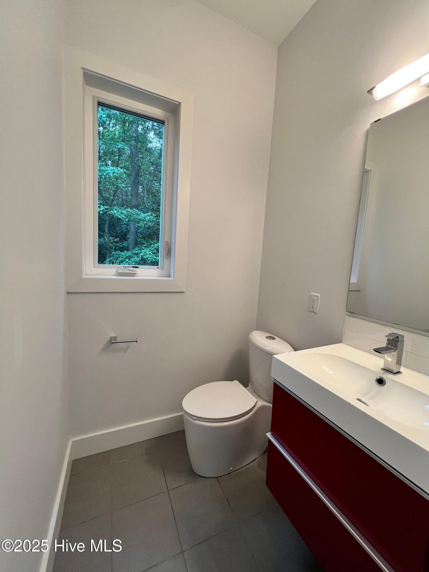 100546316 | Photo 14