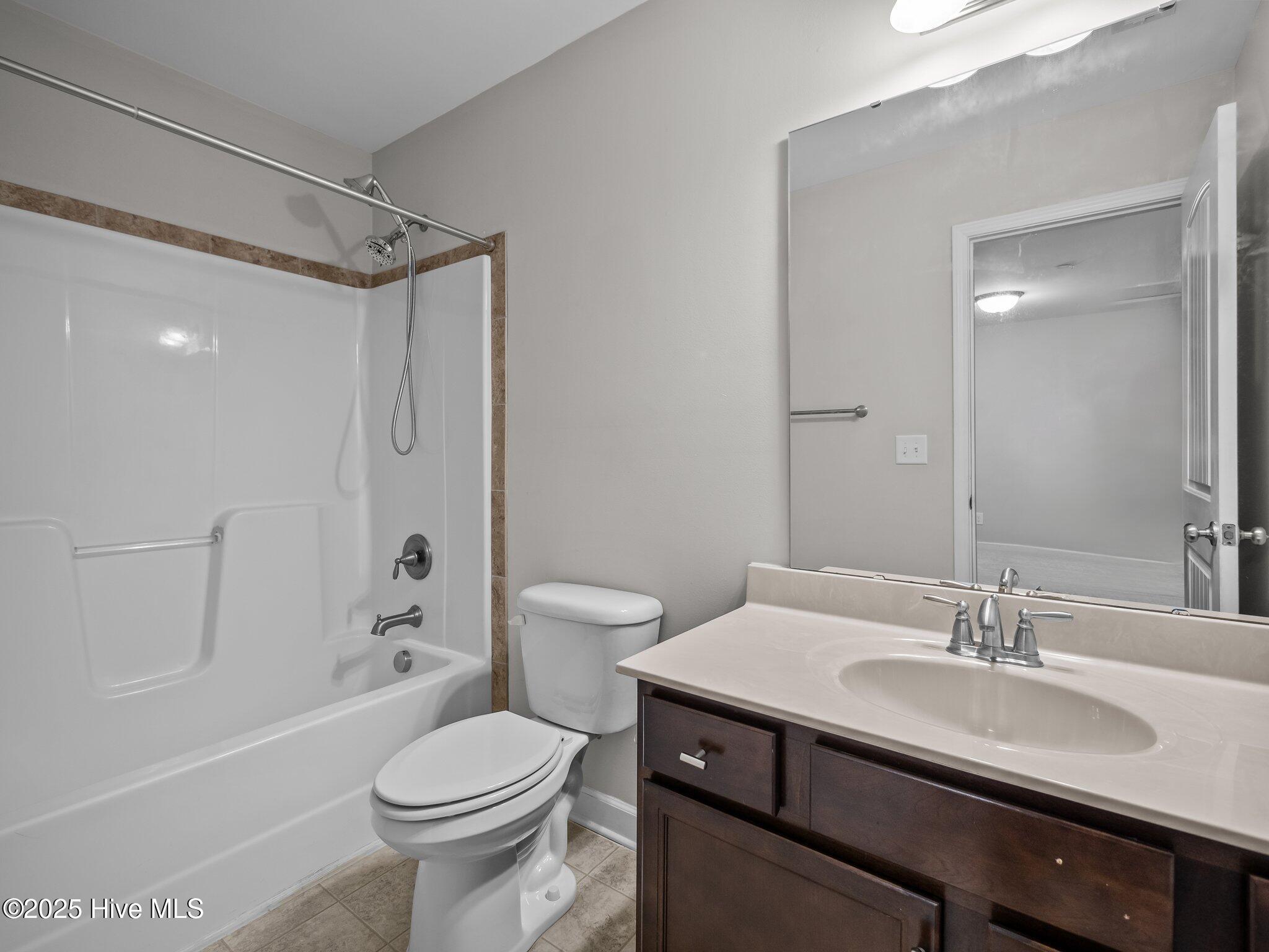 100552788 | Photo 23