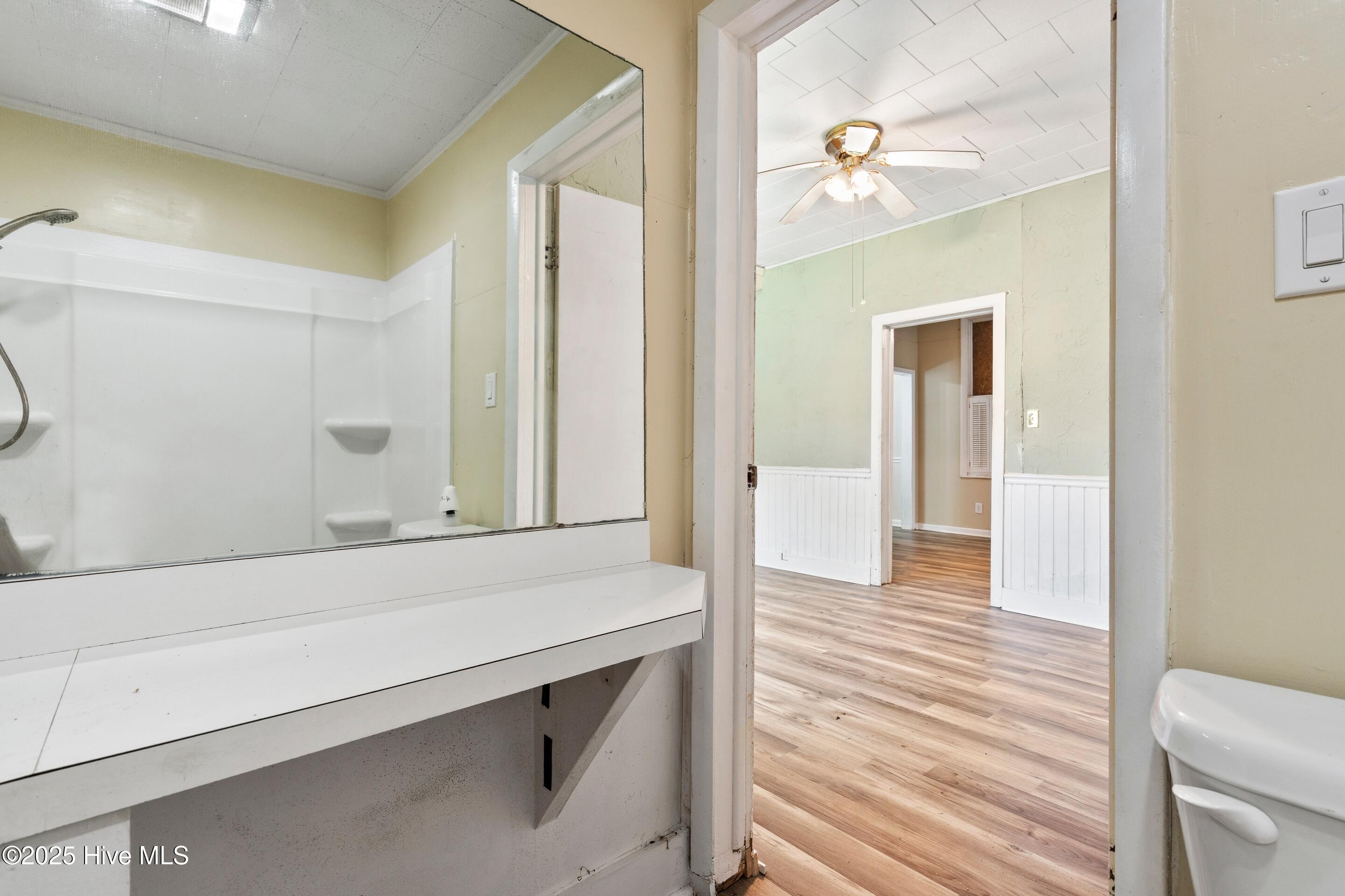 100513299 | Photo 32