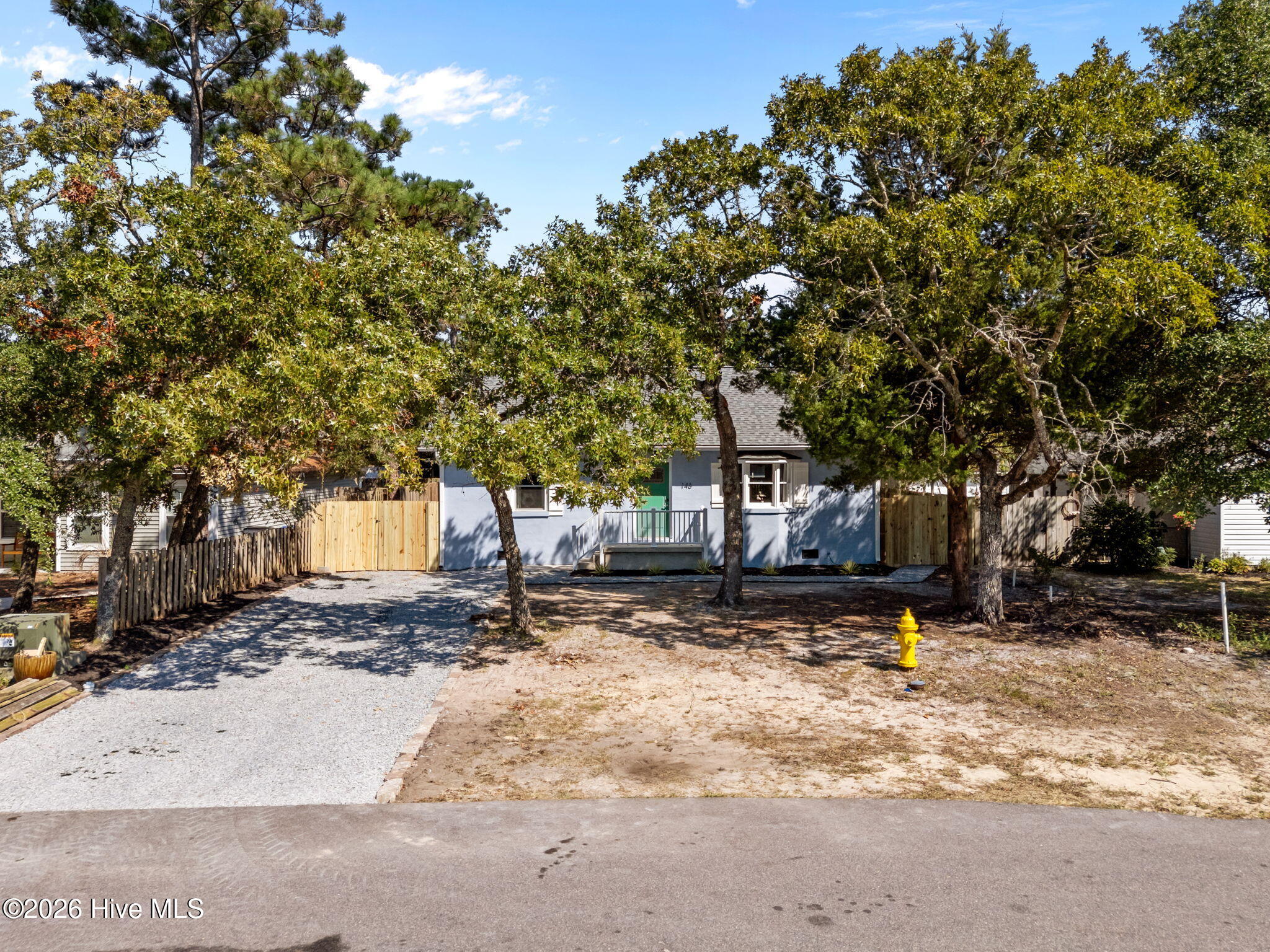 100563030 | Photo 45