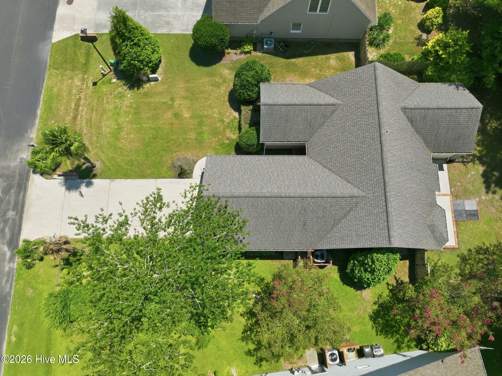 100589373 | Photo 43