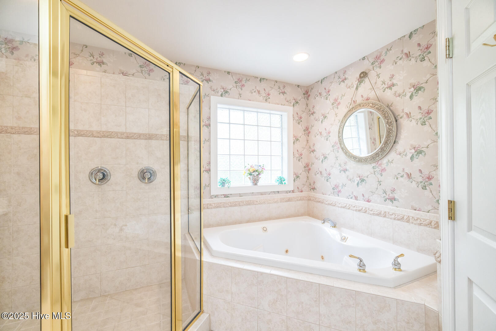 100538181 | Photo 37