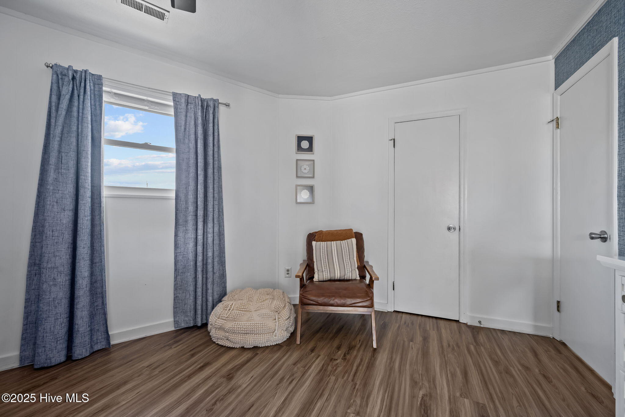 100543608 | Photo 24