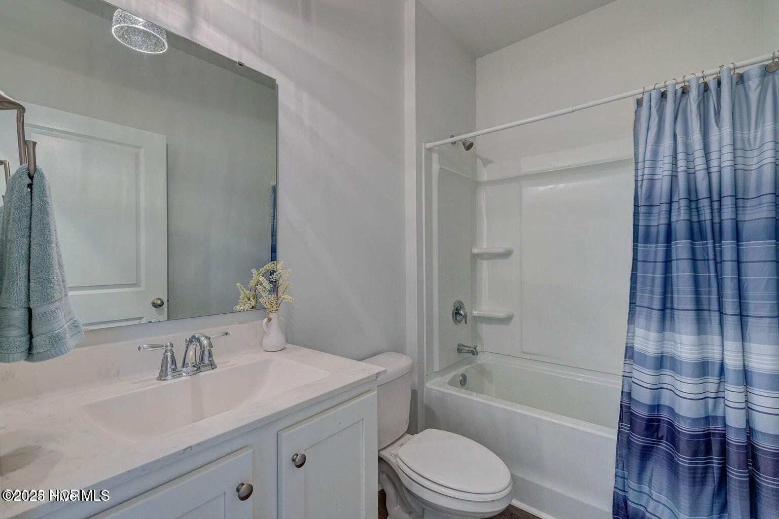 100540050 | Photo 20