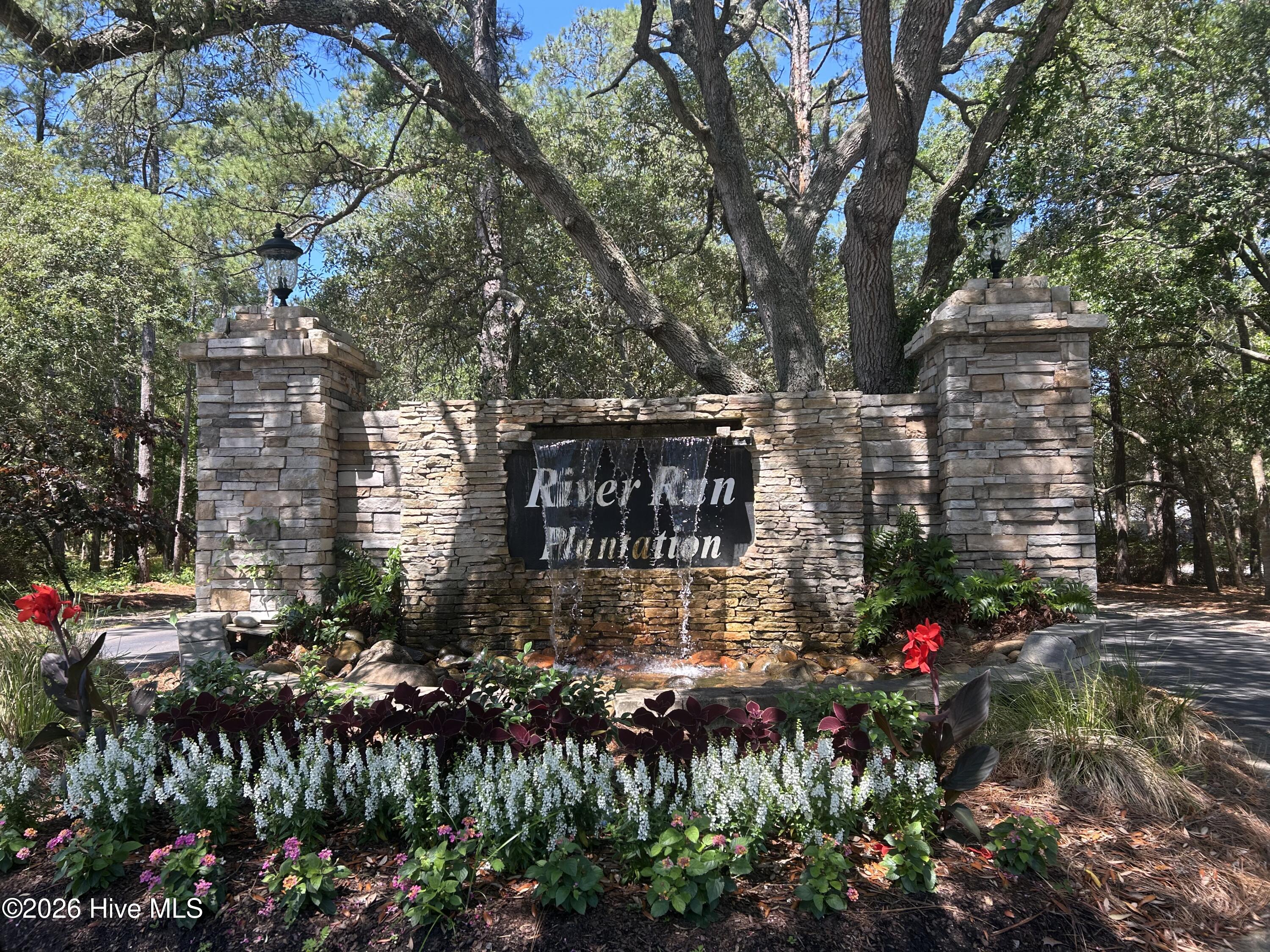671 115 Cypress Grove Court SE image