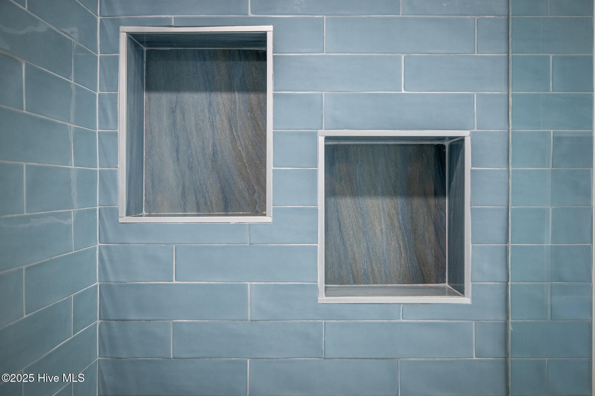 100538972 | Photo 56