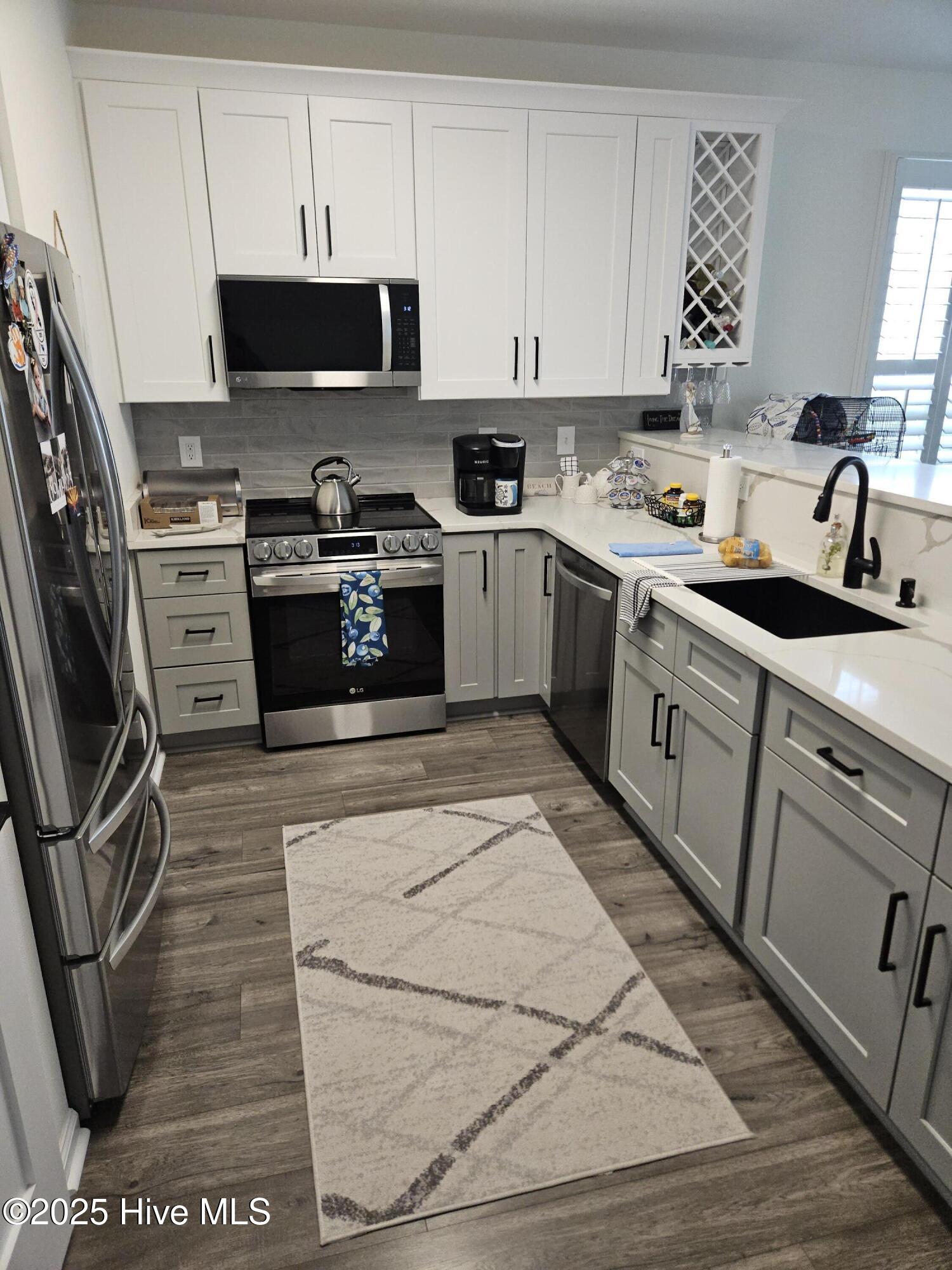 100542567 | Photo 57