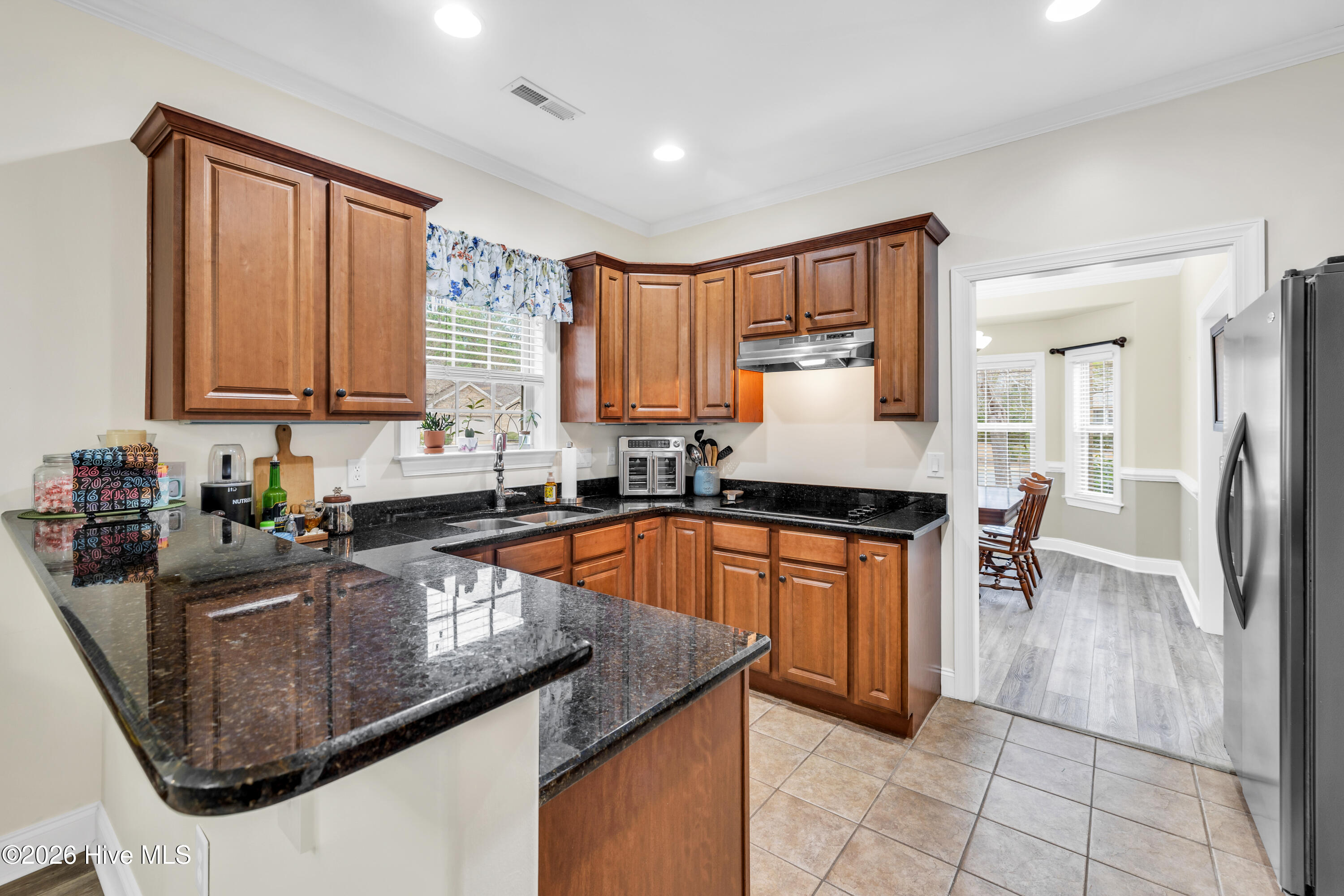 100550739 | Photo 13