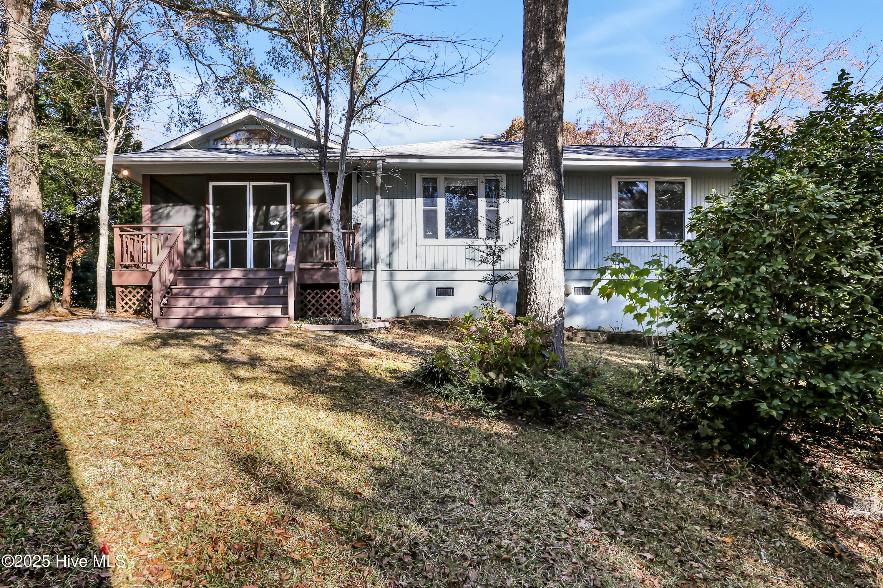 100543025 | Photo 39