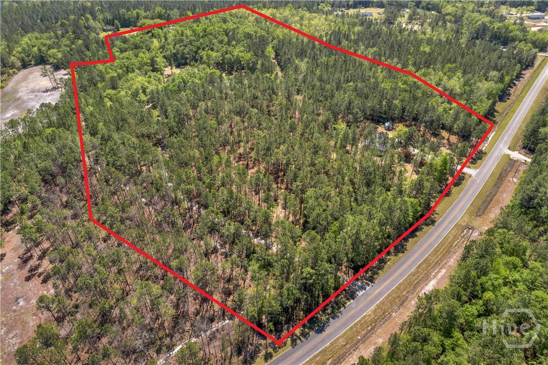 This outlines the entire 27.5 acres that can be combined with 560 Brogdon