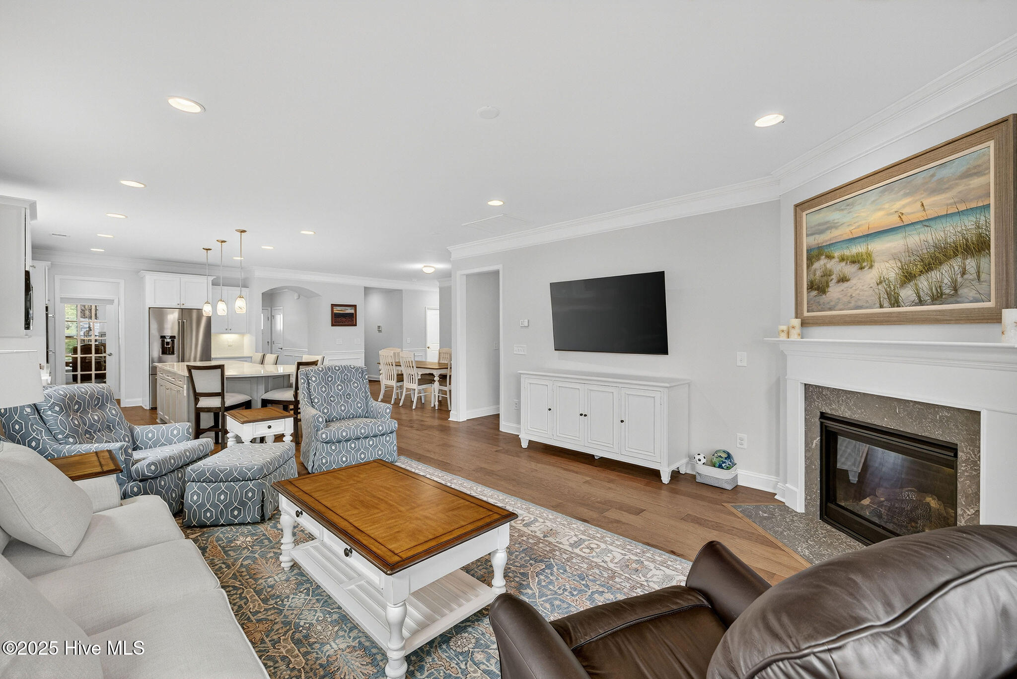 100565700 | Photo 31