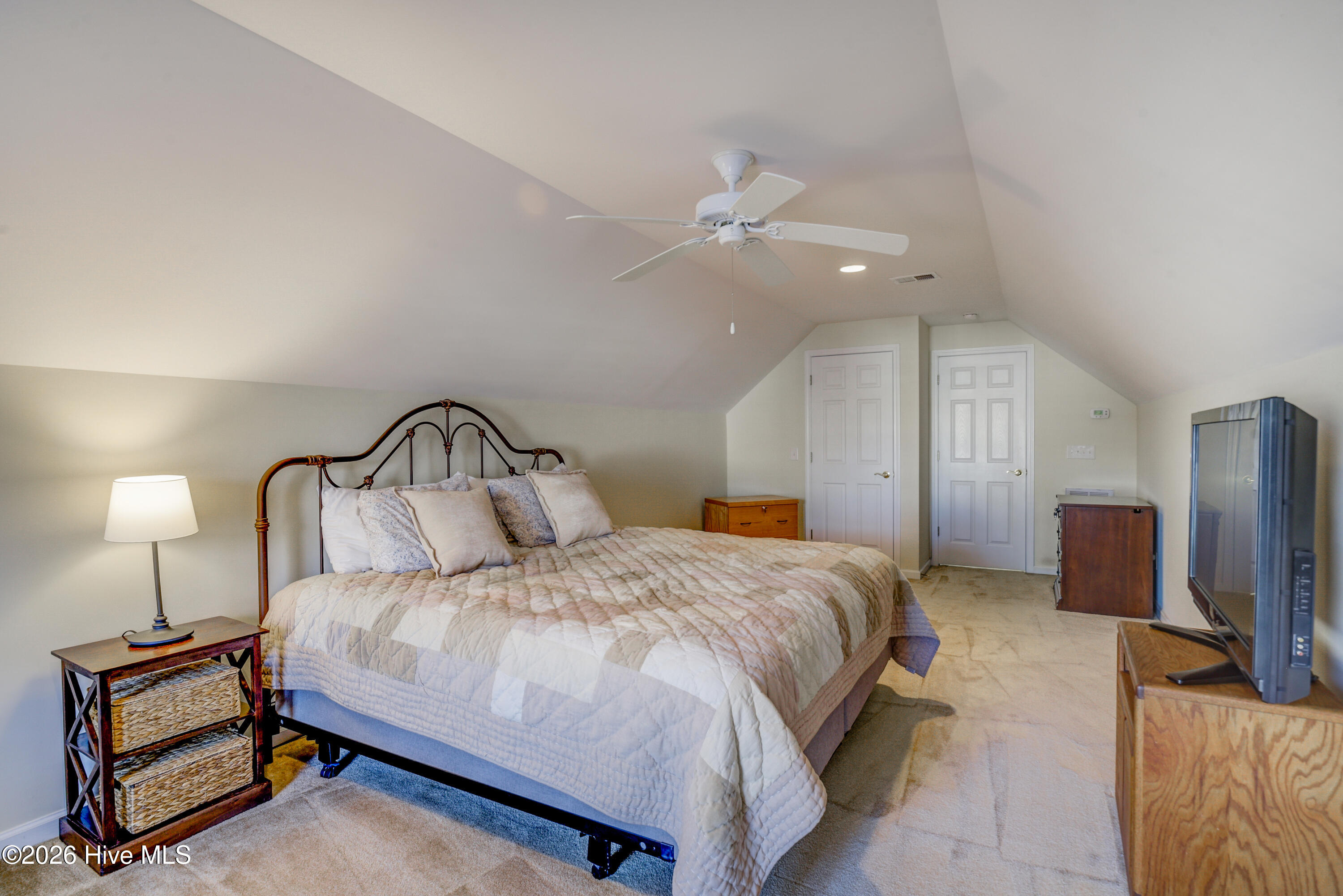 100554732 | Photo 29