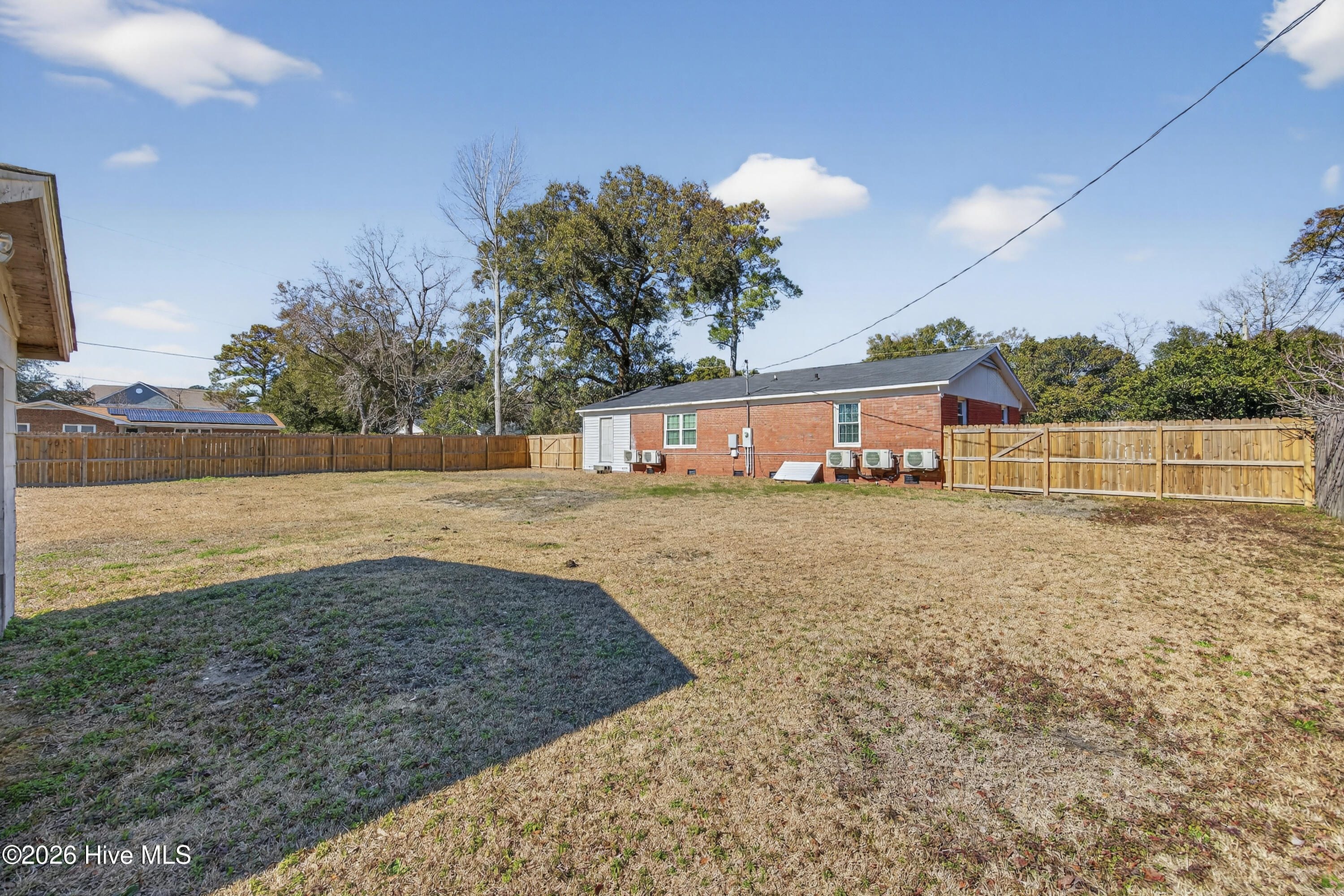 100536383 | Photo 21