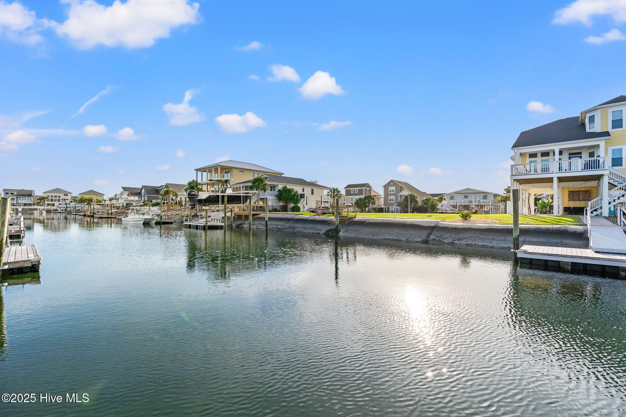 100542340 | Photo 38