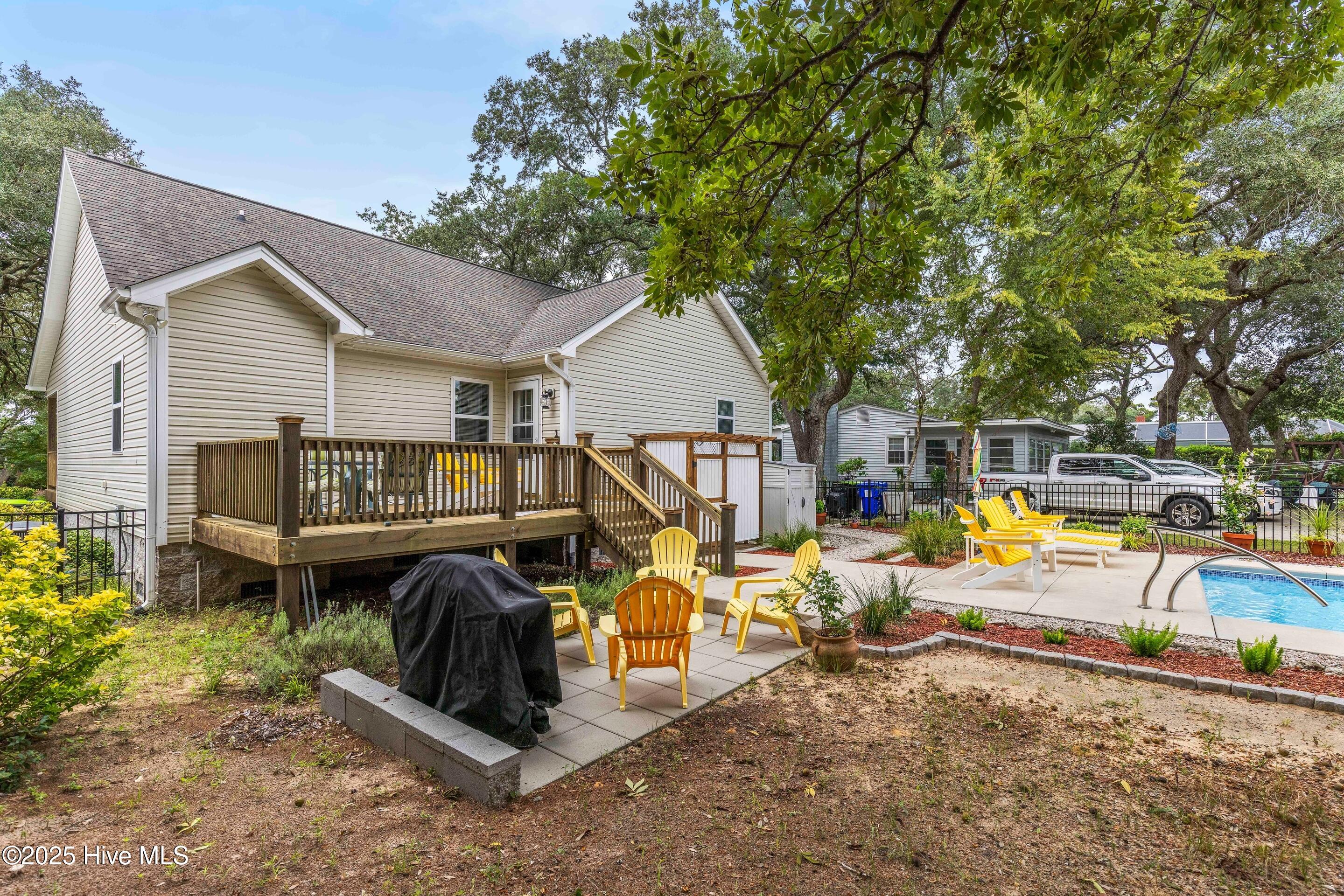 100526521 | Photo 47