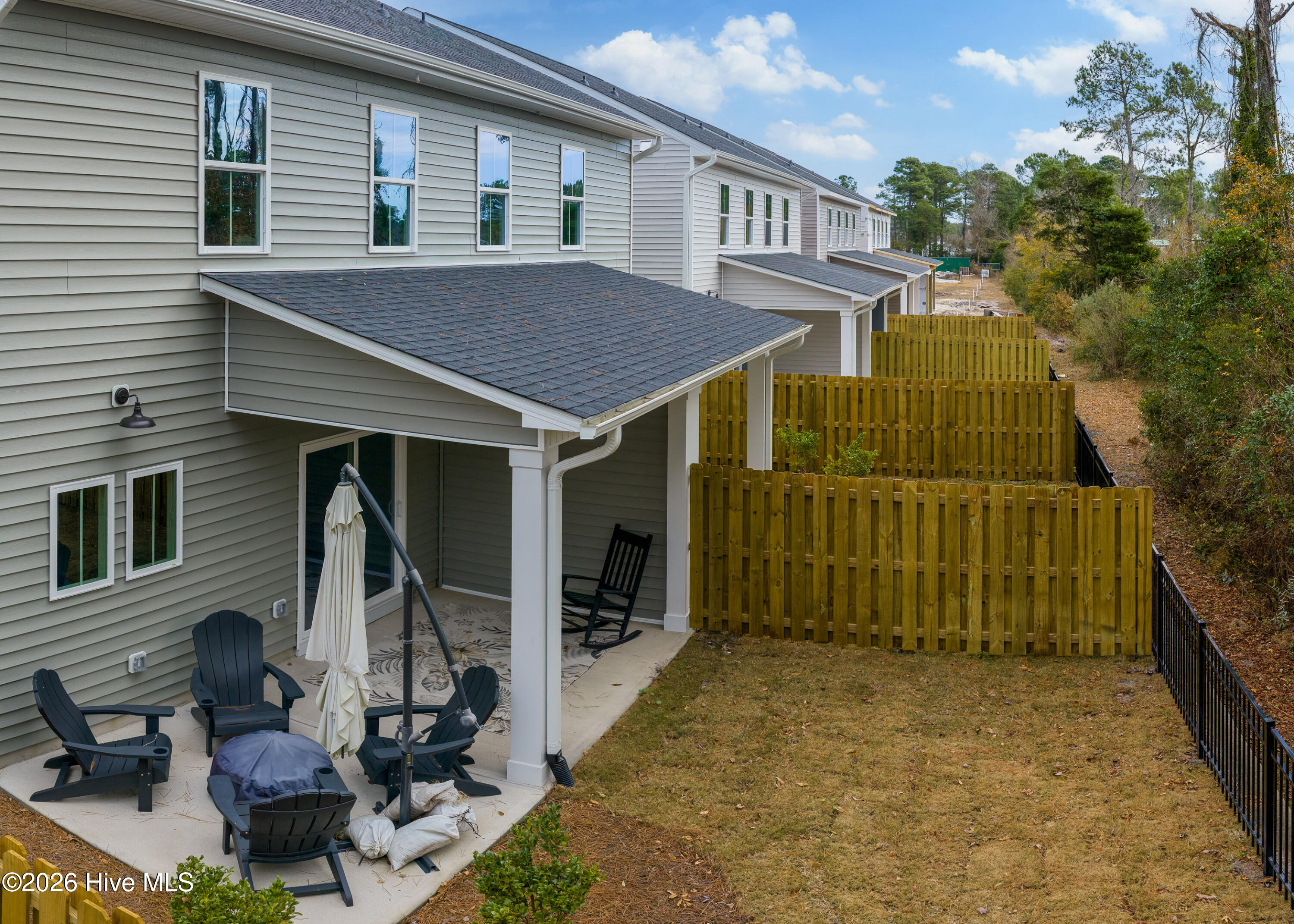 100555007 | Photo 40