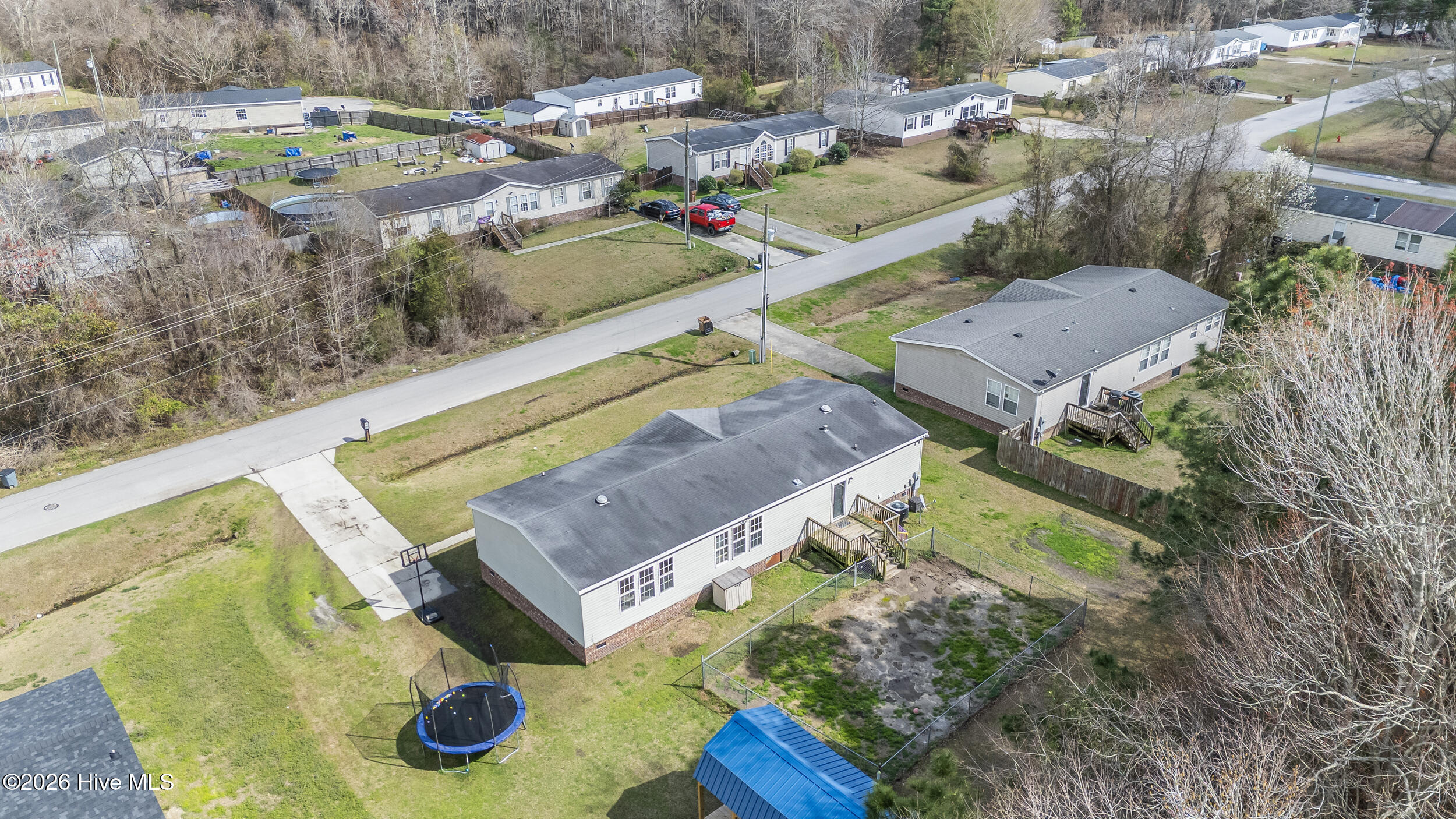 100560069 | Photo 34