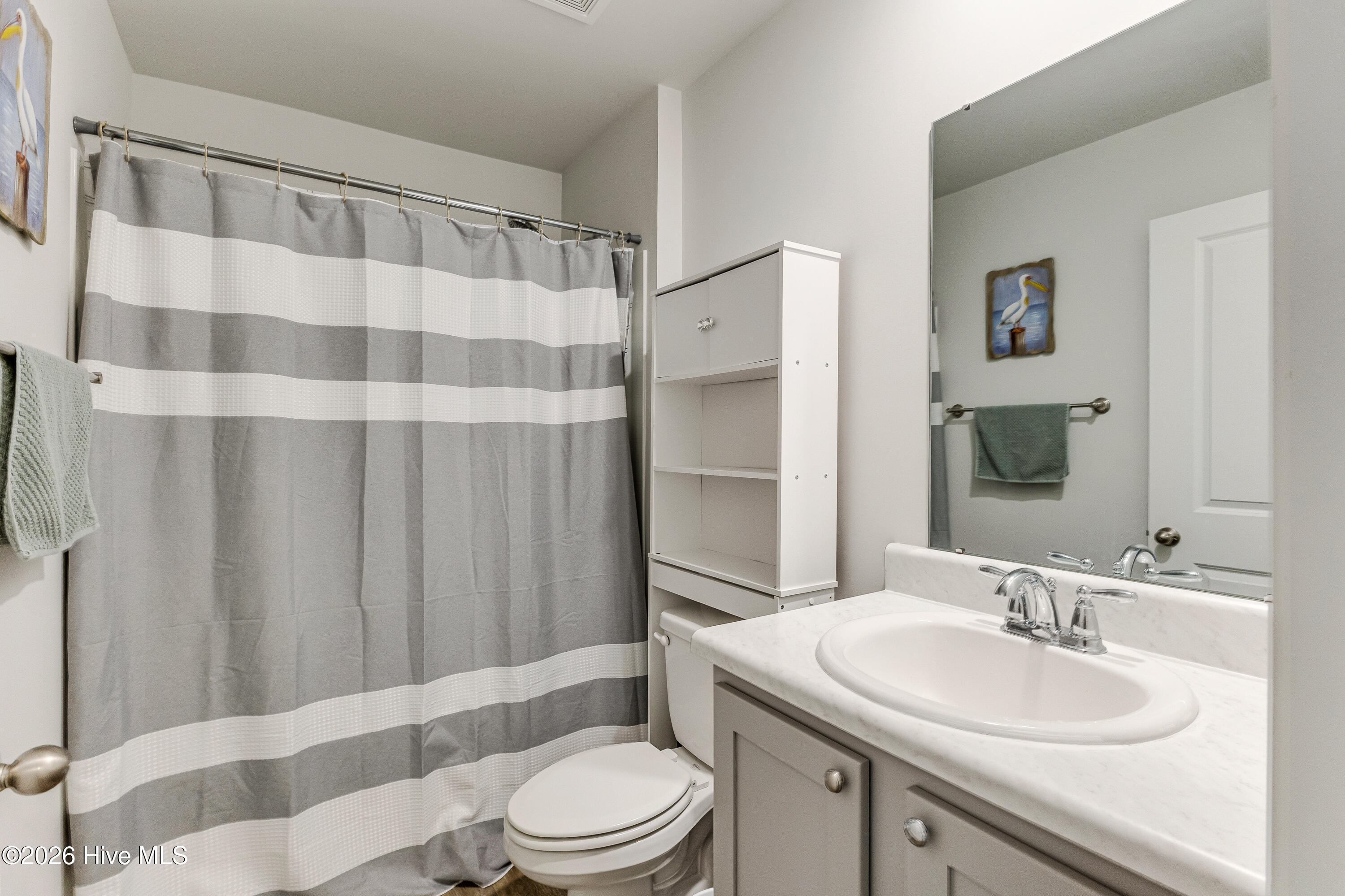 100560906 | Photo 18