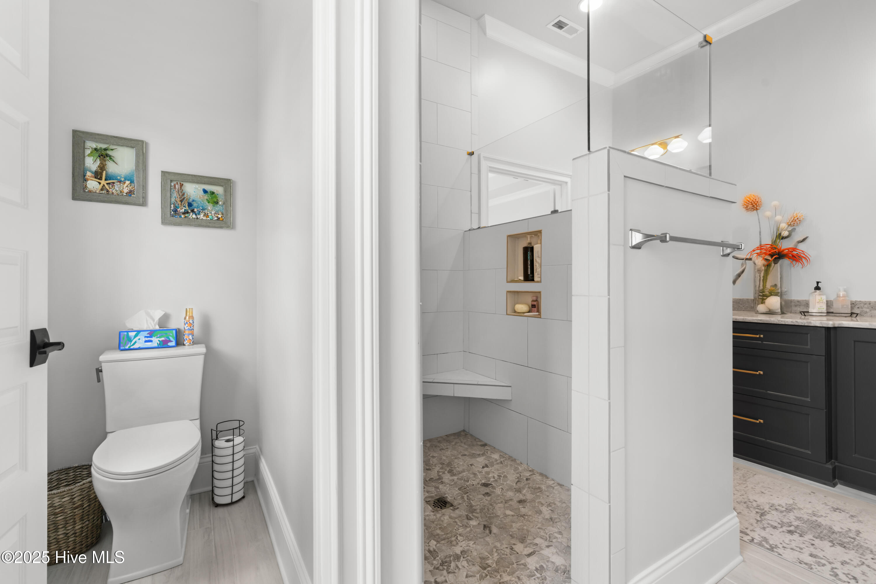 100551576 | Photo 28