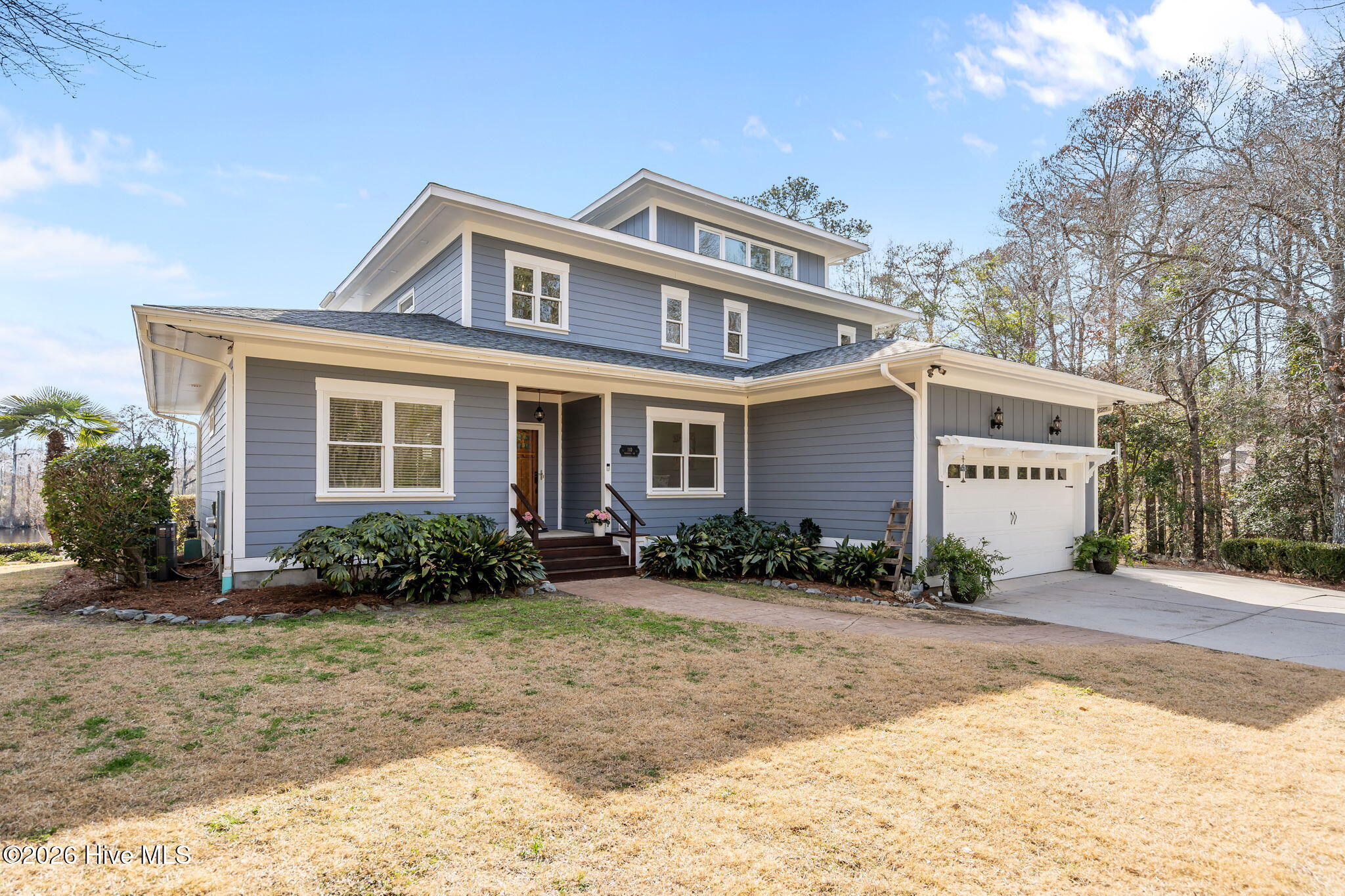 100555800 | Photo 54